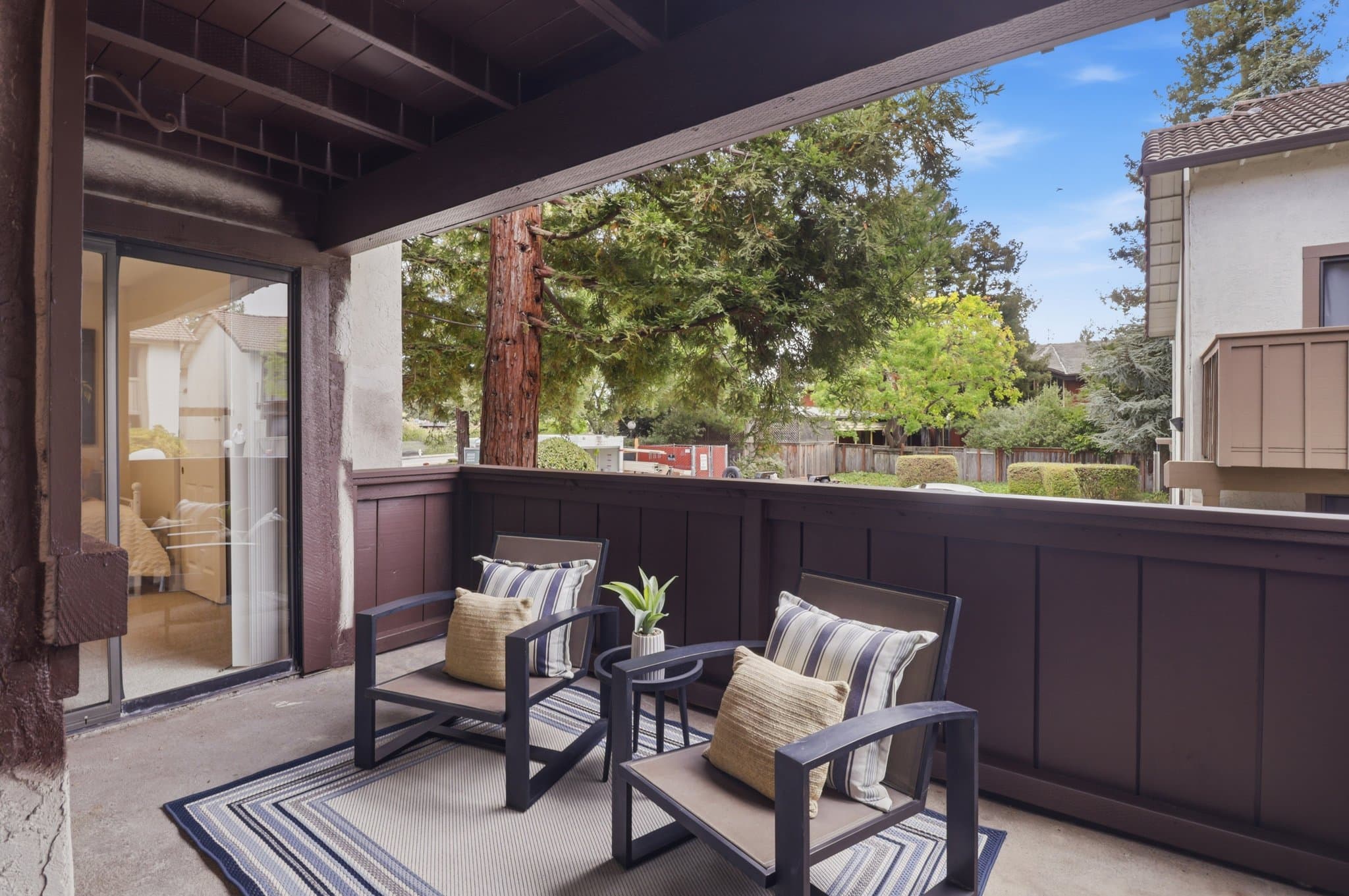 Redwood City Condo: 1122 Woodside Rd