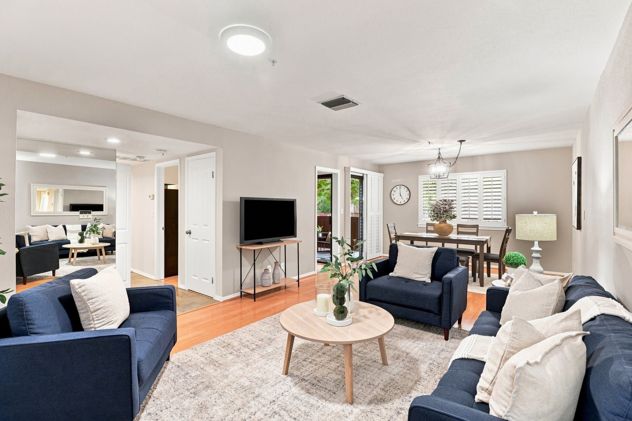 Redwood City Condo: 1122 Woodside Rd
