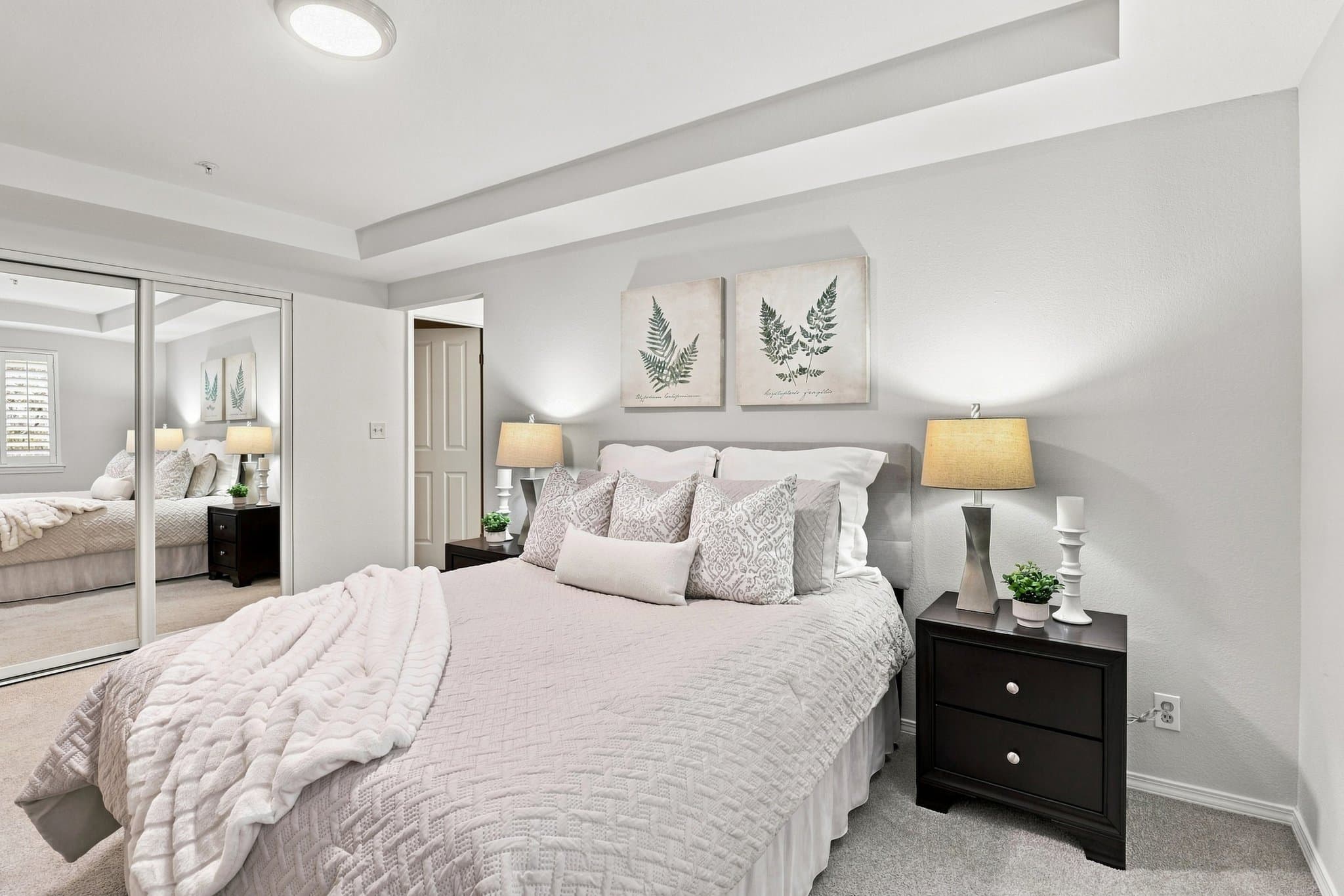 Redwood City Condo: 1122 Woodside Rd