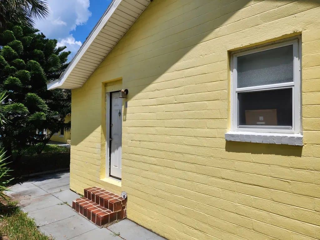 Daytona Beach Multiplex: 517 Braddock Ave
