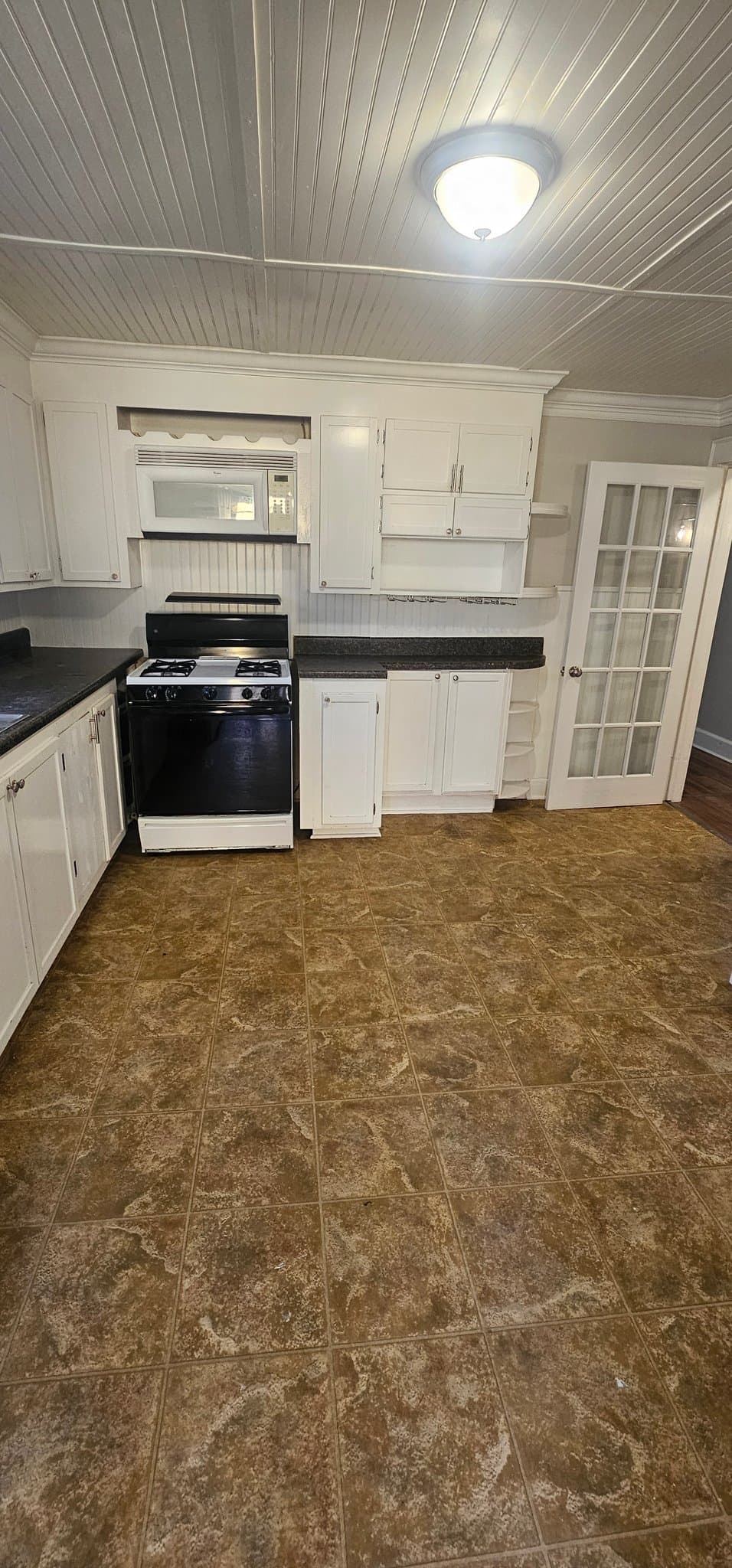 Shelby House: 500 Brookside Dr