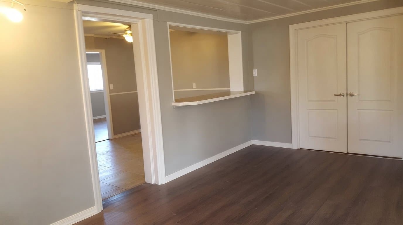 Wichita House: 3139 N Coolidge Ave