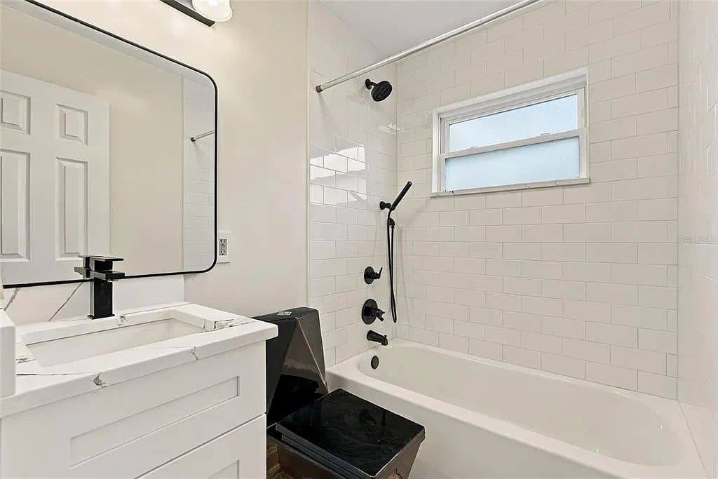 Seminole House: 11657 82nd Ter