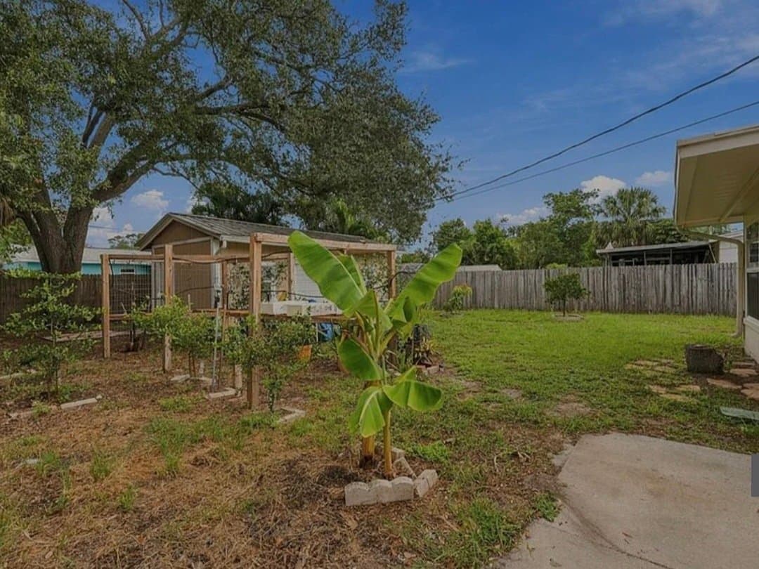 Seminole House: 11657 82nd Ter