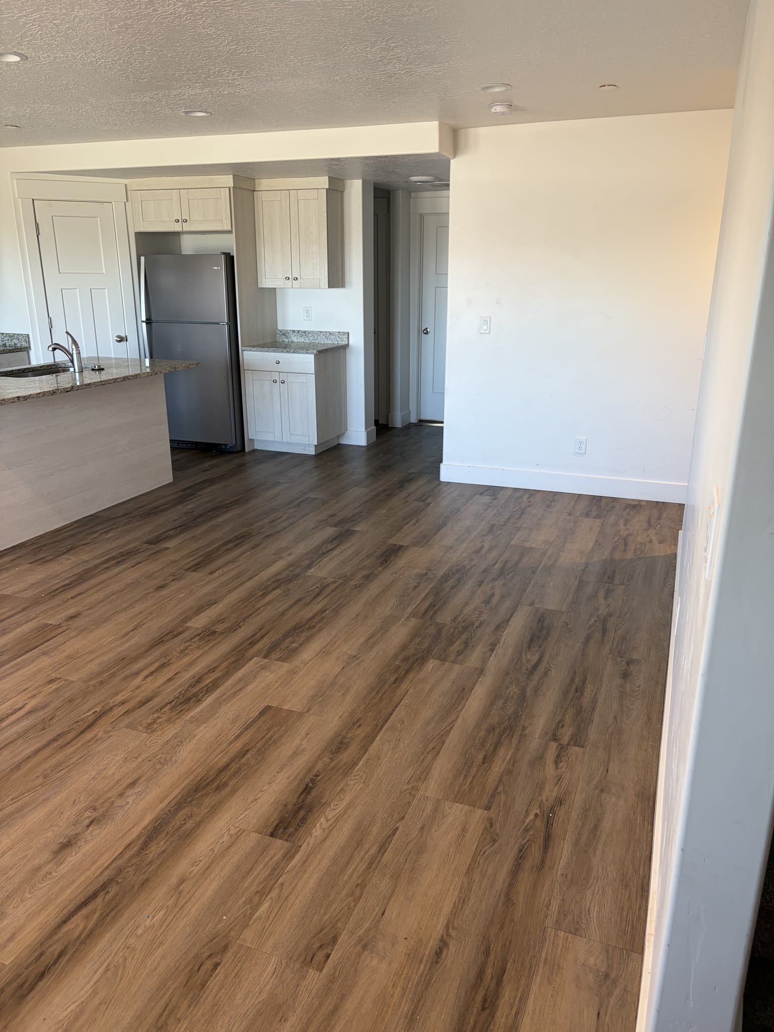 Santaquin Other: 154 E Highland Dr