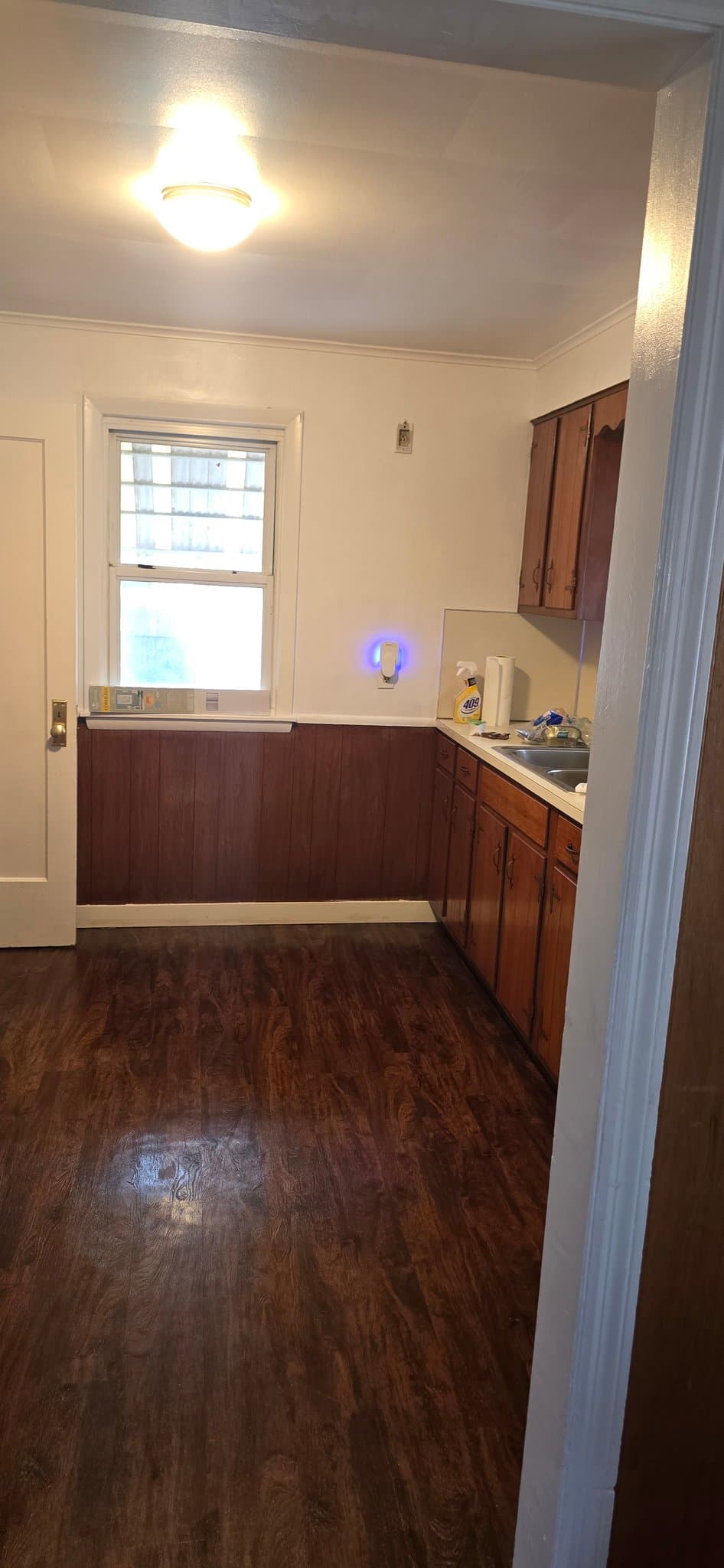 Rochester House: 148 Ellsinore St