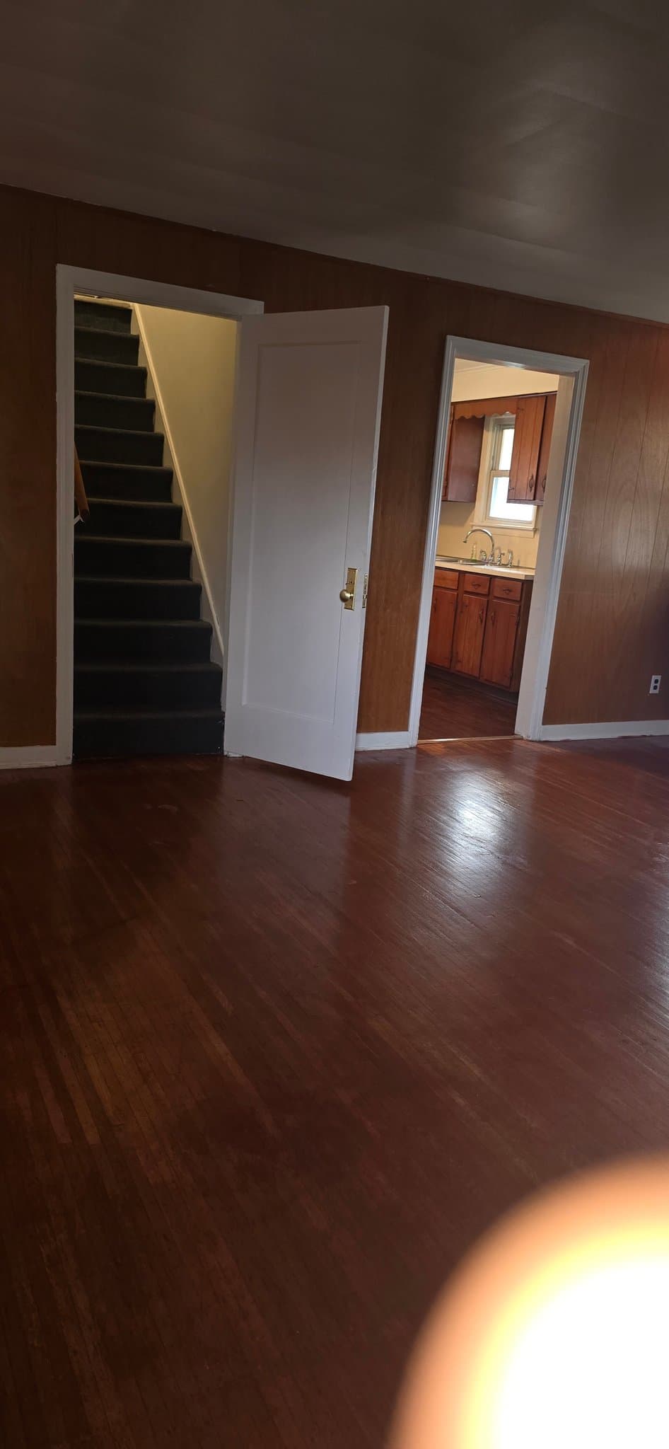 Rochester House: 148 Ellsinore St
