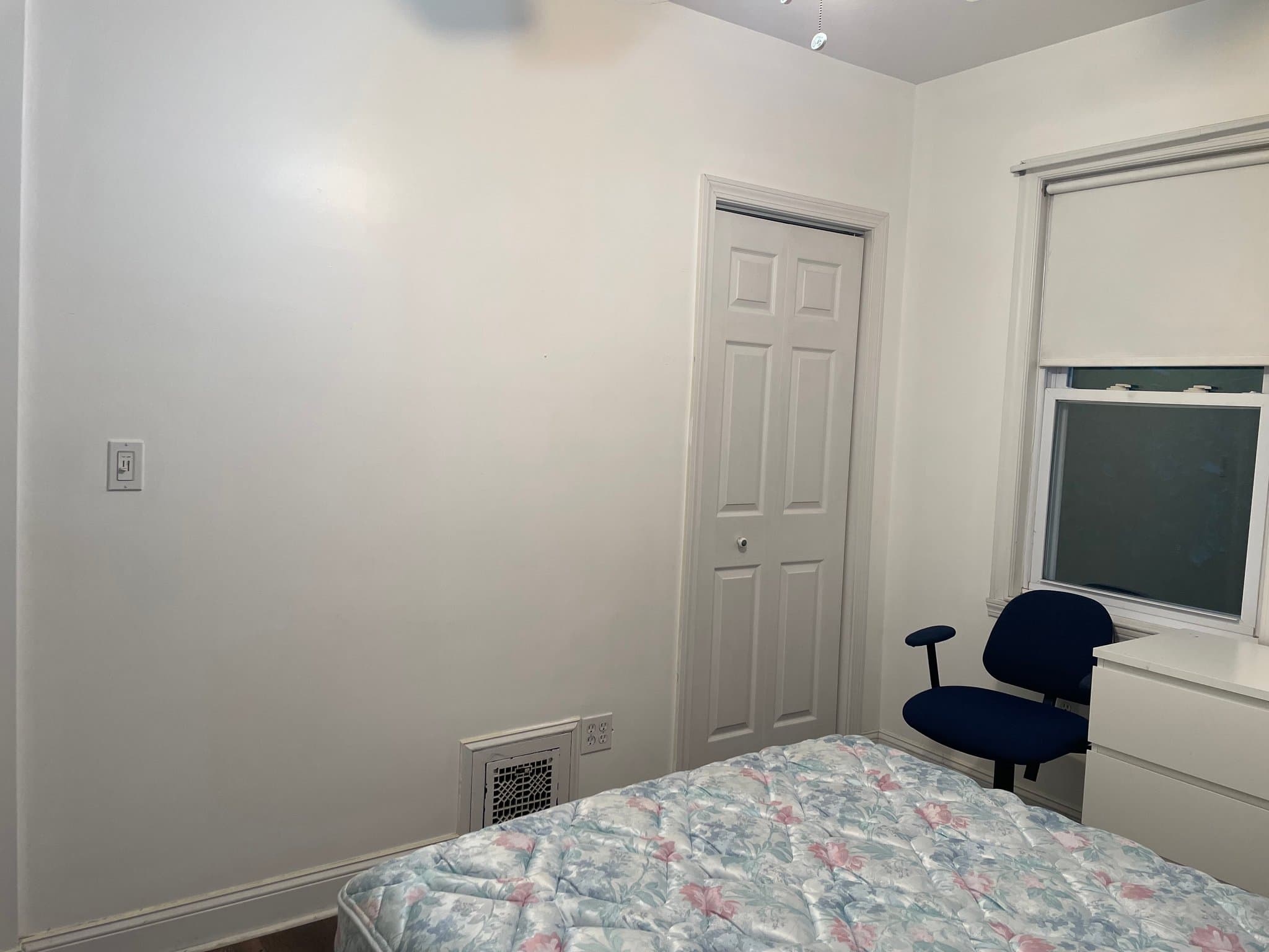 Belmont Single Room: 416 Trapelo Rd