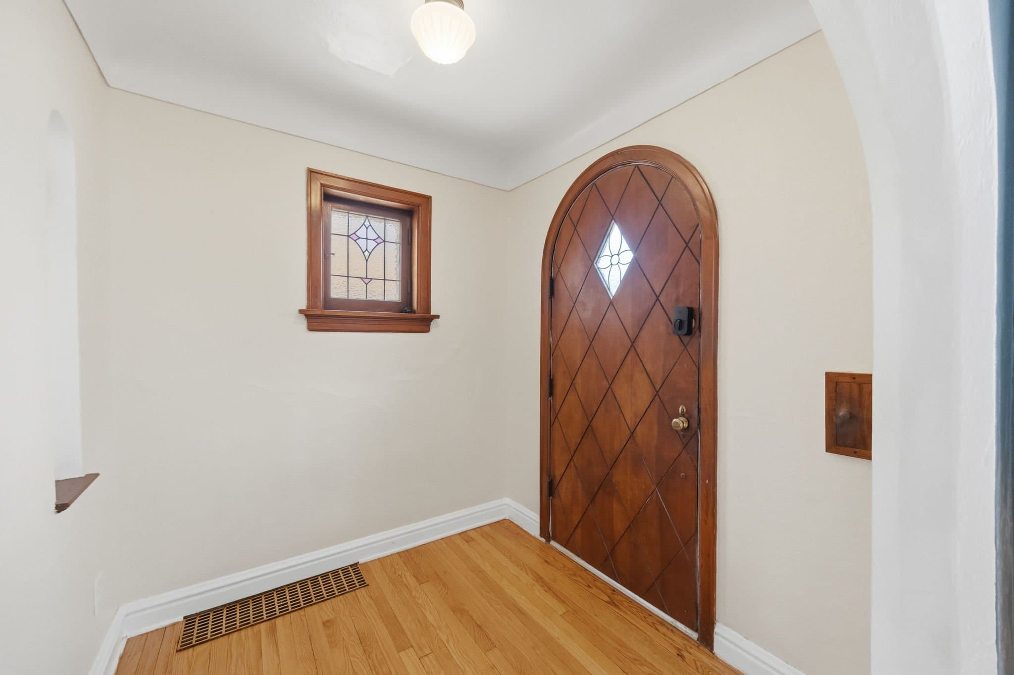 Saint Louis House: 8523 Philo Ave