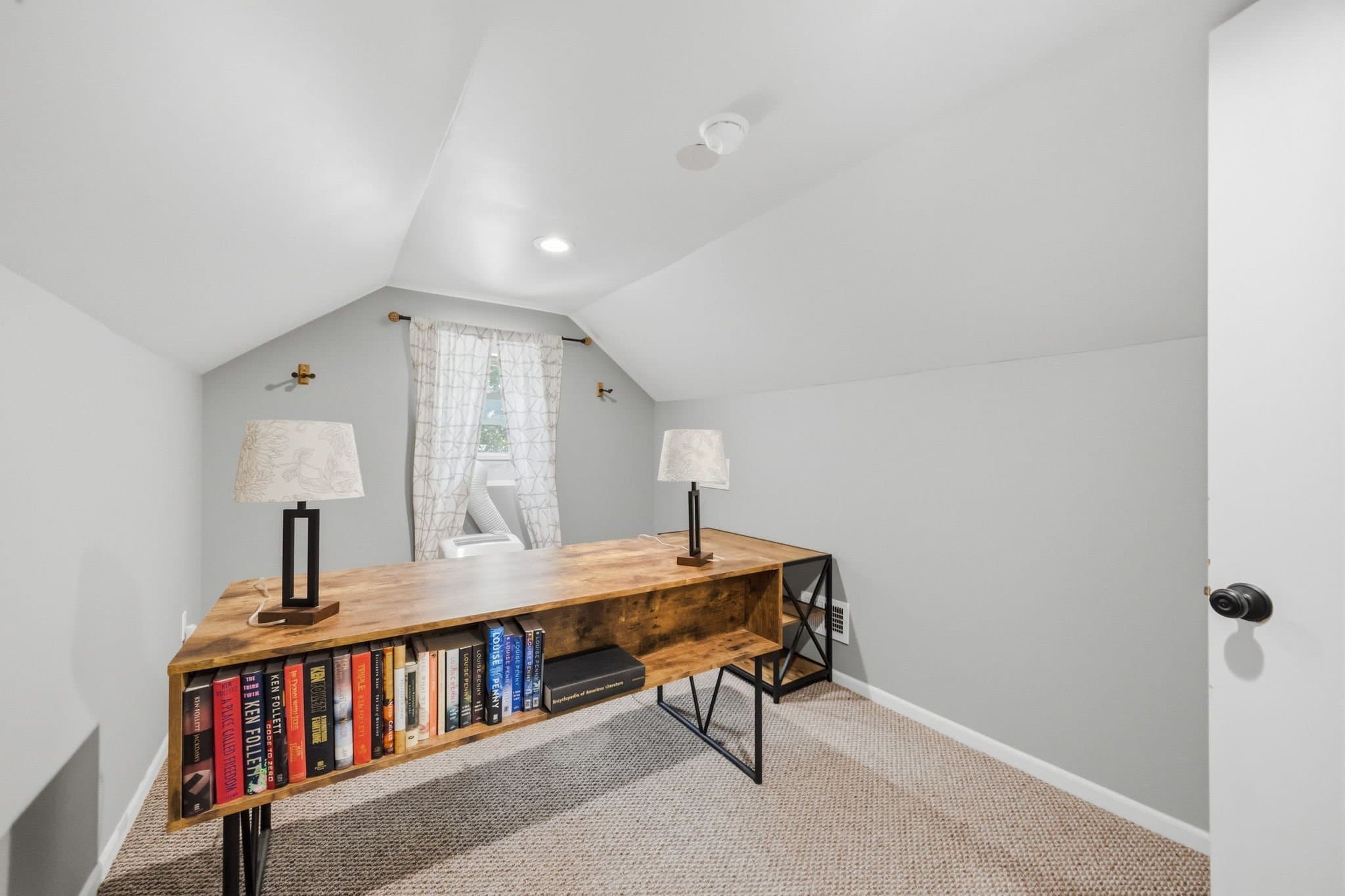 Saint Louis House: 8523 Philo Ave