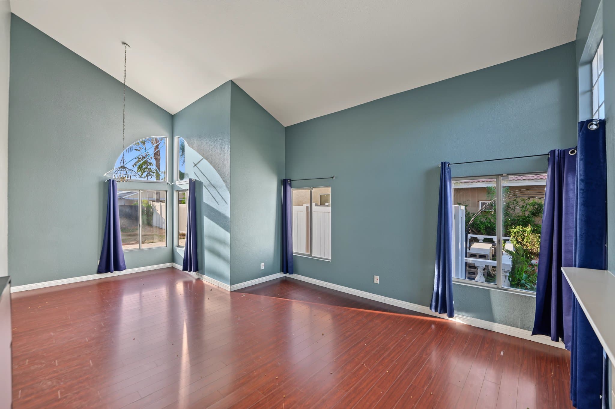 Perris House: 1130 Mako Ln