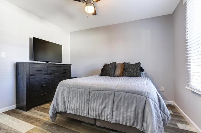 Freehold House: 23 Fulton St
