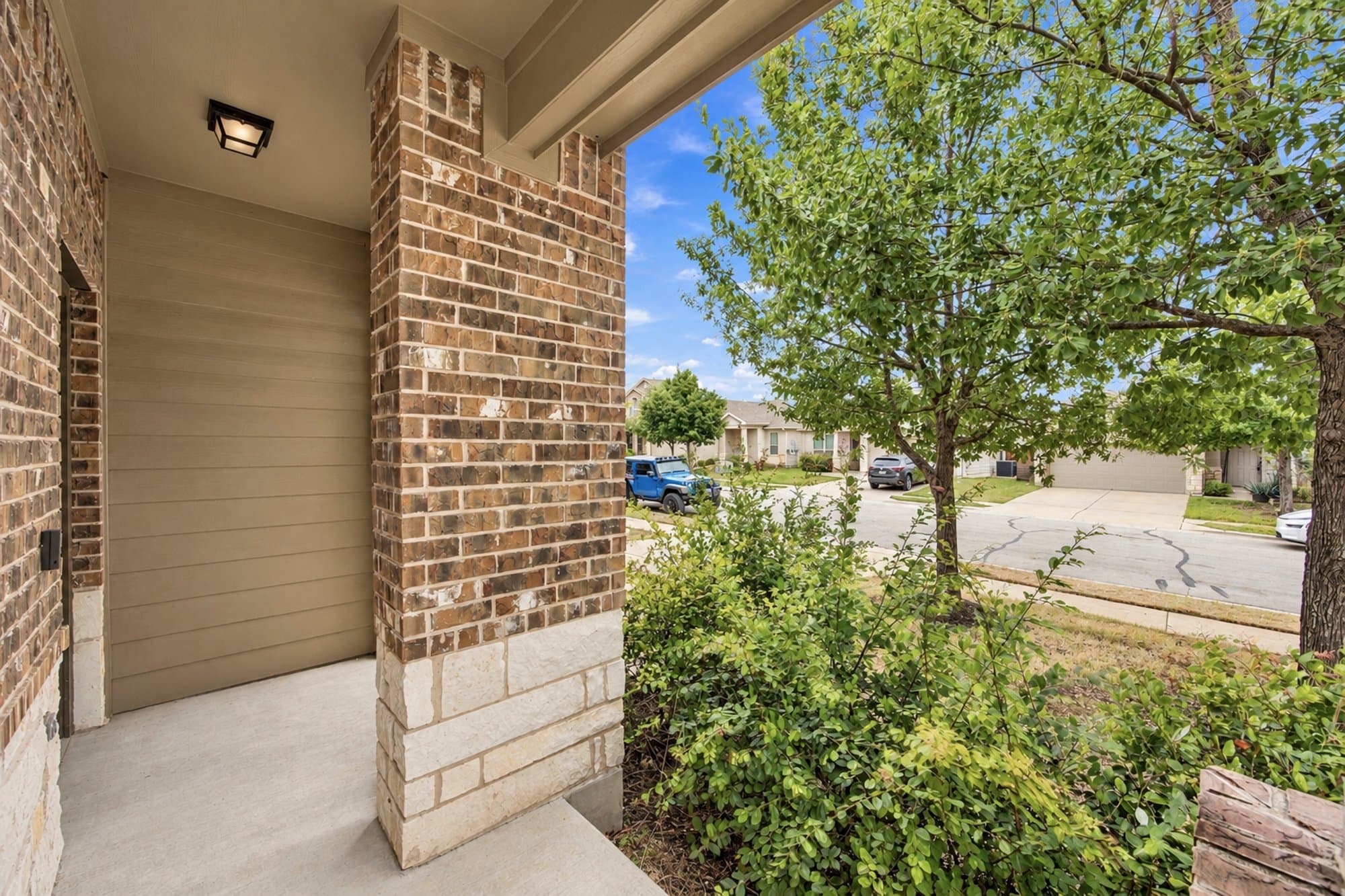 Austin House: 6908 Vail Ridge St