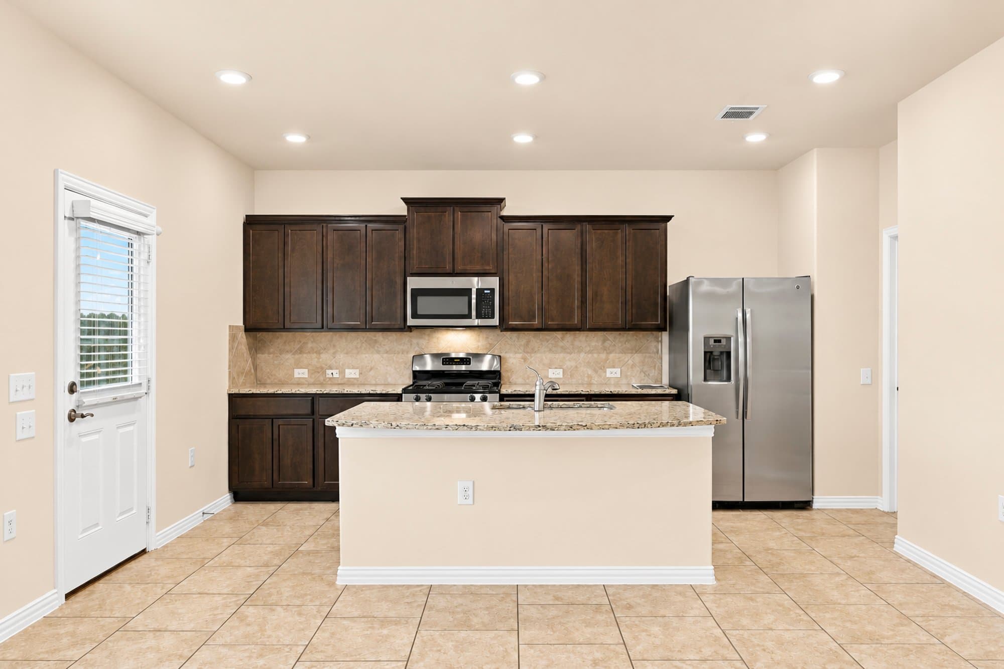 Austin House: 6908 Vail Ridge St