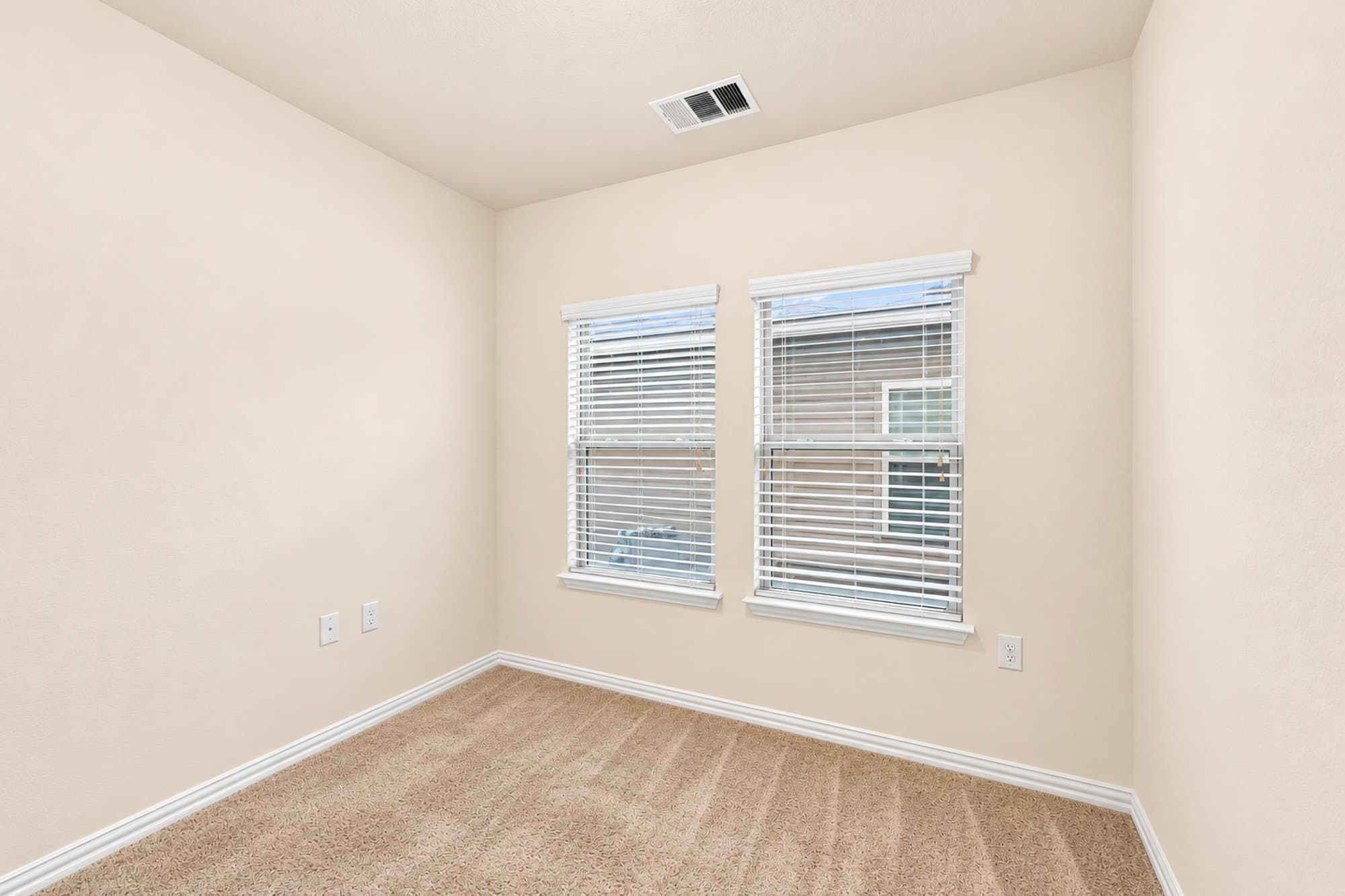 Austin House: 6908 Vail Ridge St