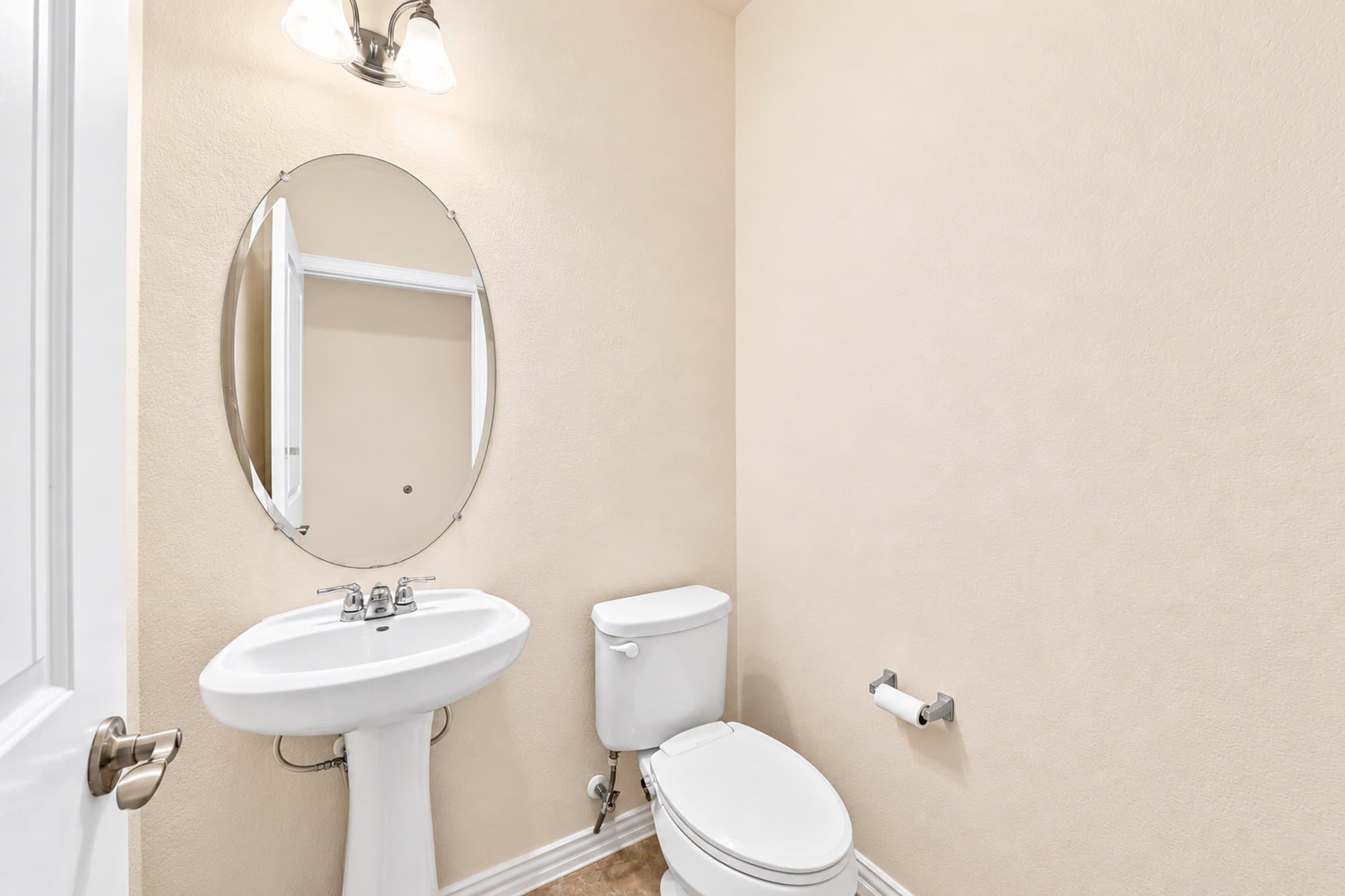 Austin House: 6908 Vail Ridge St