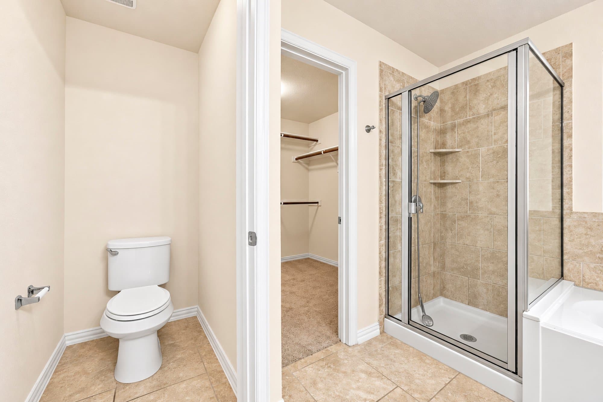 Austin House: 6908 Vail Ridge St
