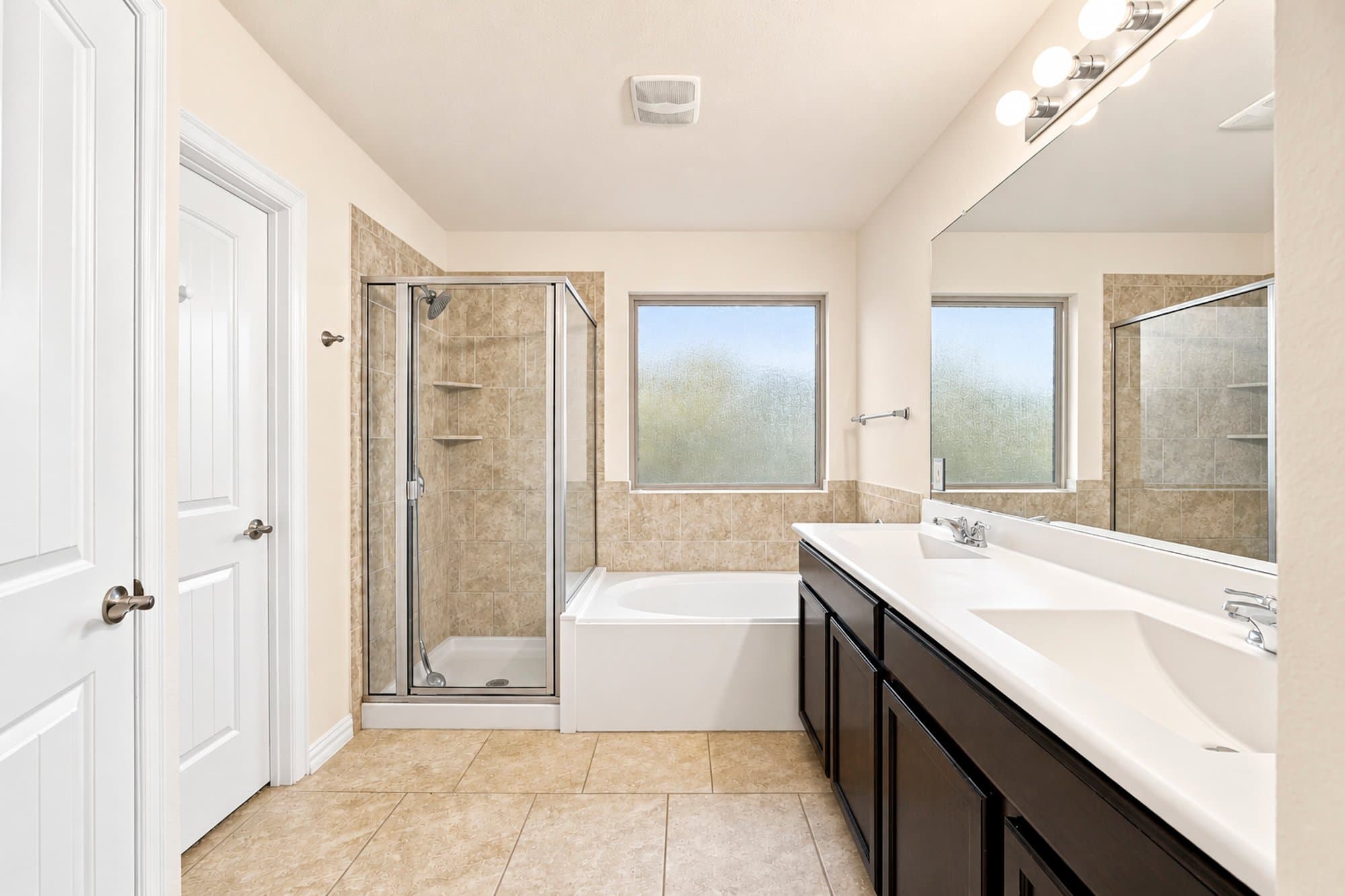 Austin House: 6908 Vail Ridge St