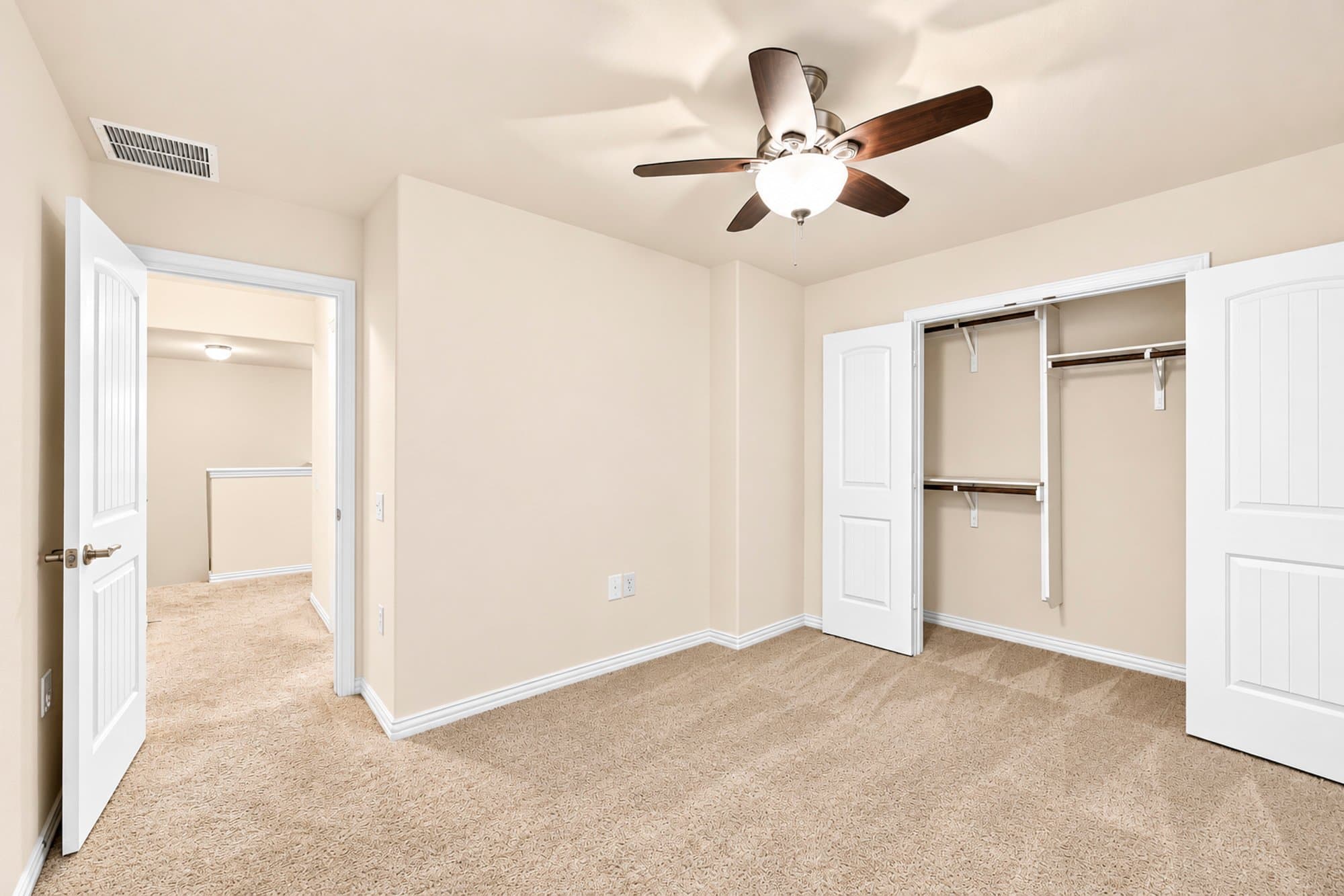 Austin House: 6908 Vail Ridge St
