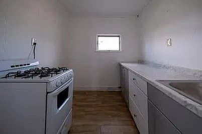 Brackenridge Multiplex: 809-811 Vermont Way