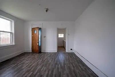 Brackenridge Multiplex: 809-811 Vermont Way