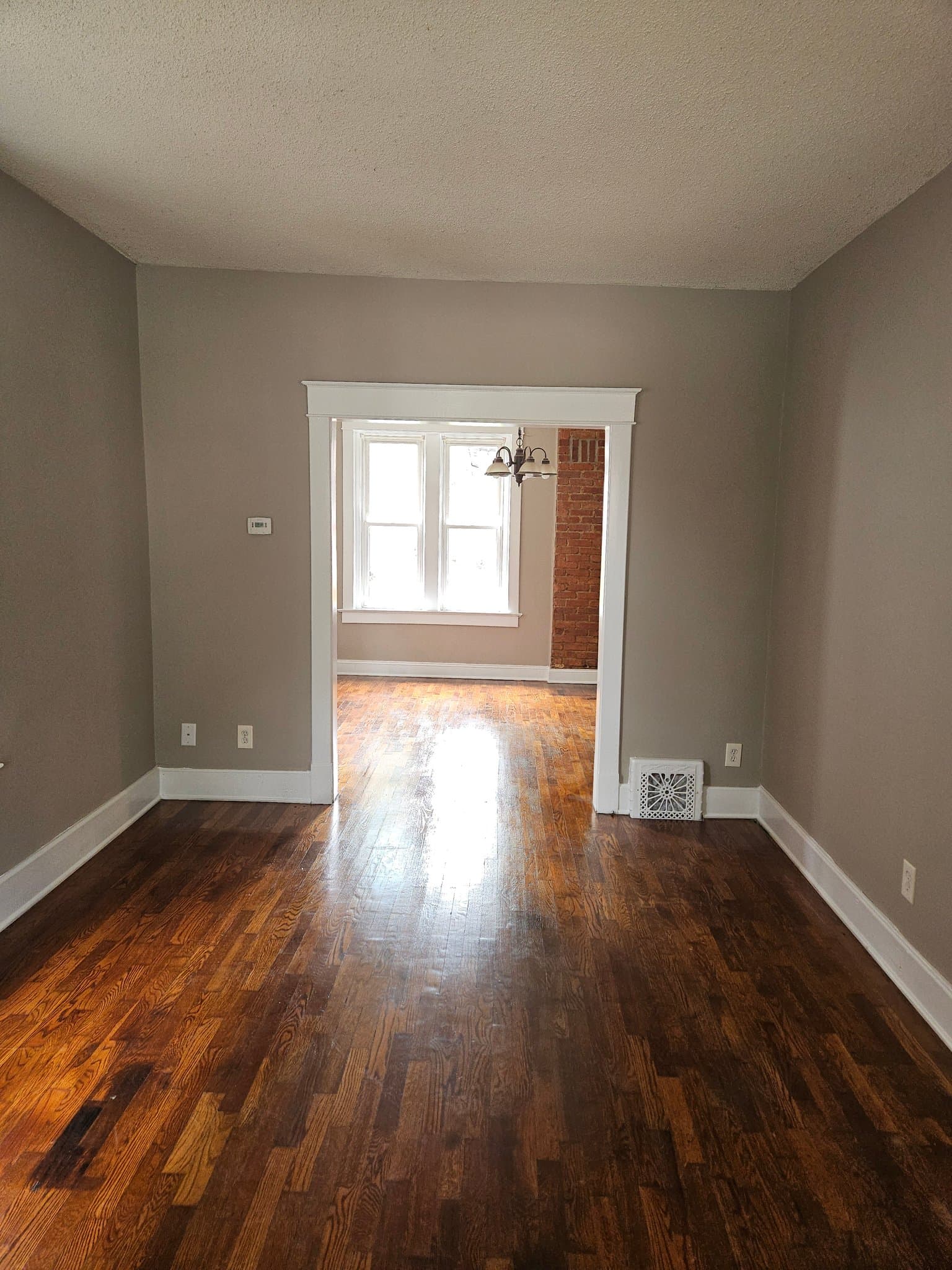 Kansas City House: 202 N 14th St