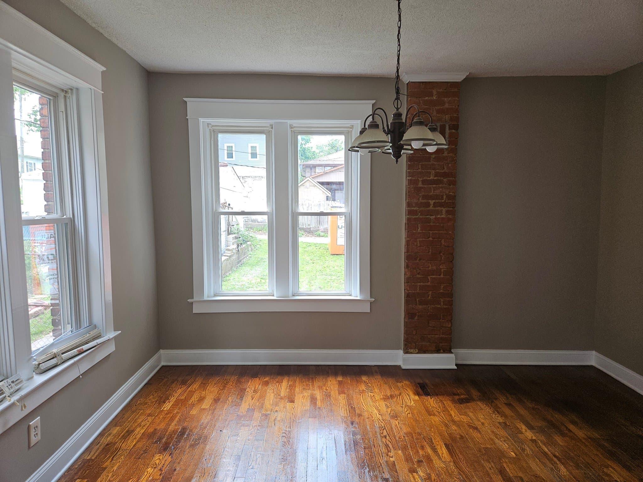 Kansas City House: 202 N 14th St