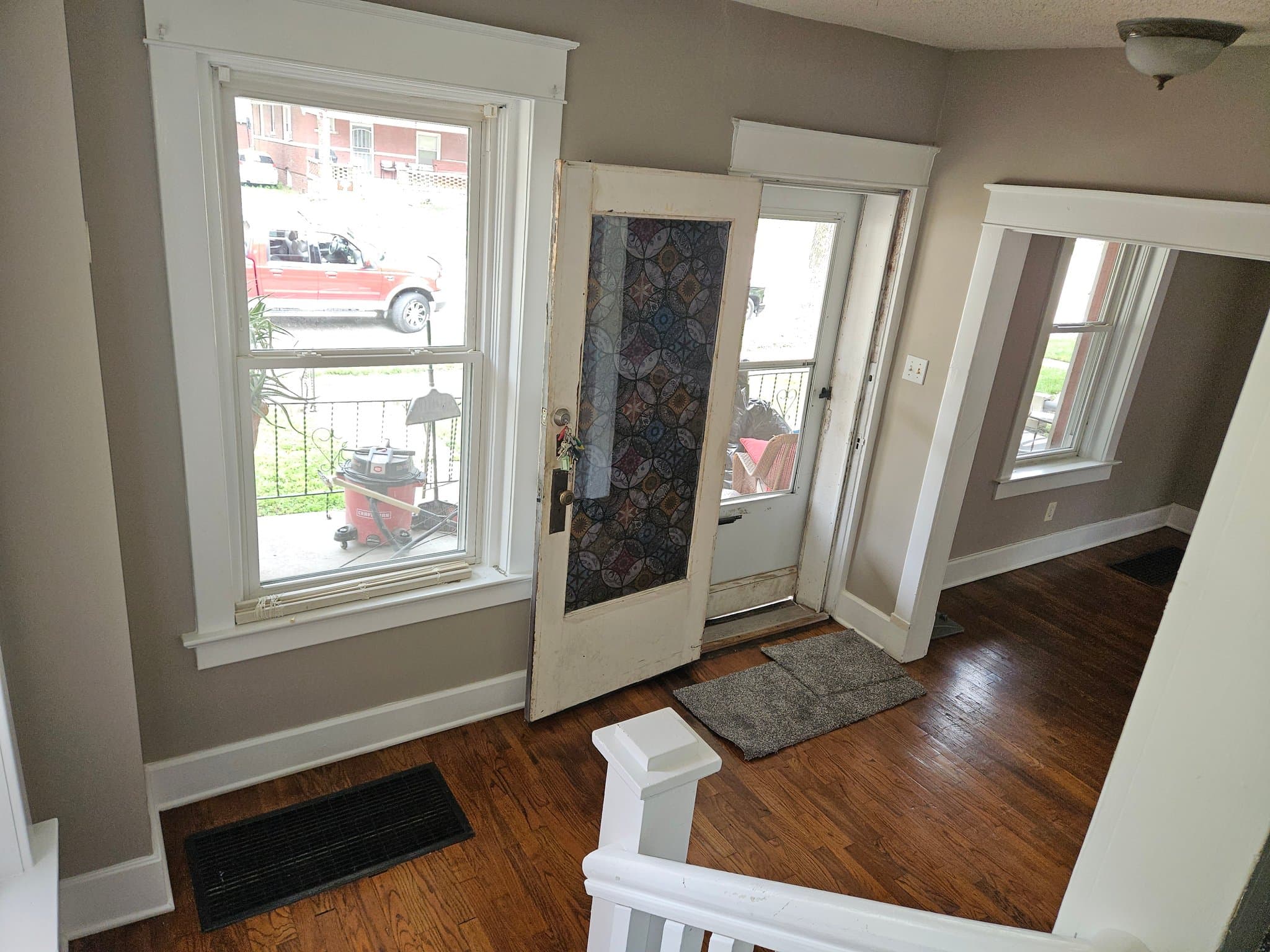 Kansas City House: 202 N 14th St