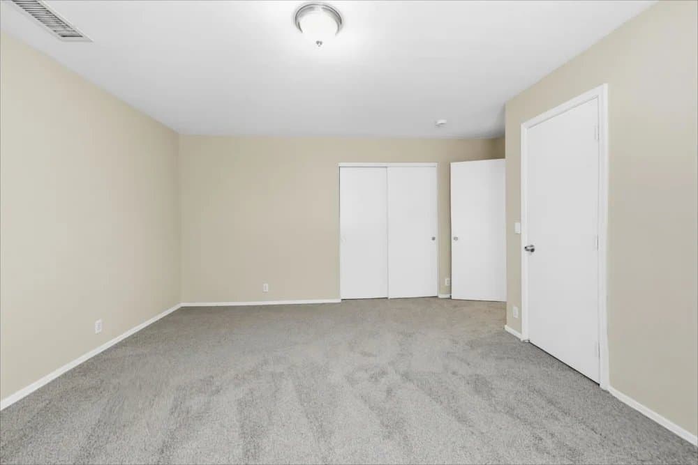 Glendale House: 8012 W Stella Ave