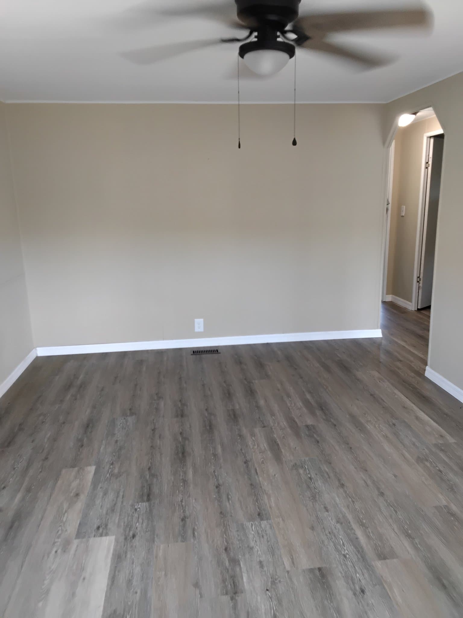 Brooksville House: 14265 Midfield St