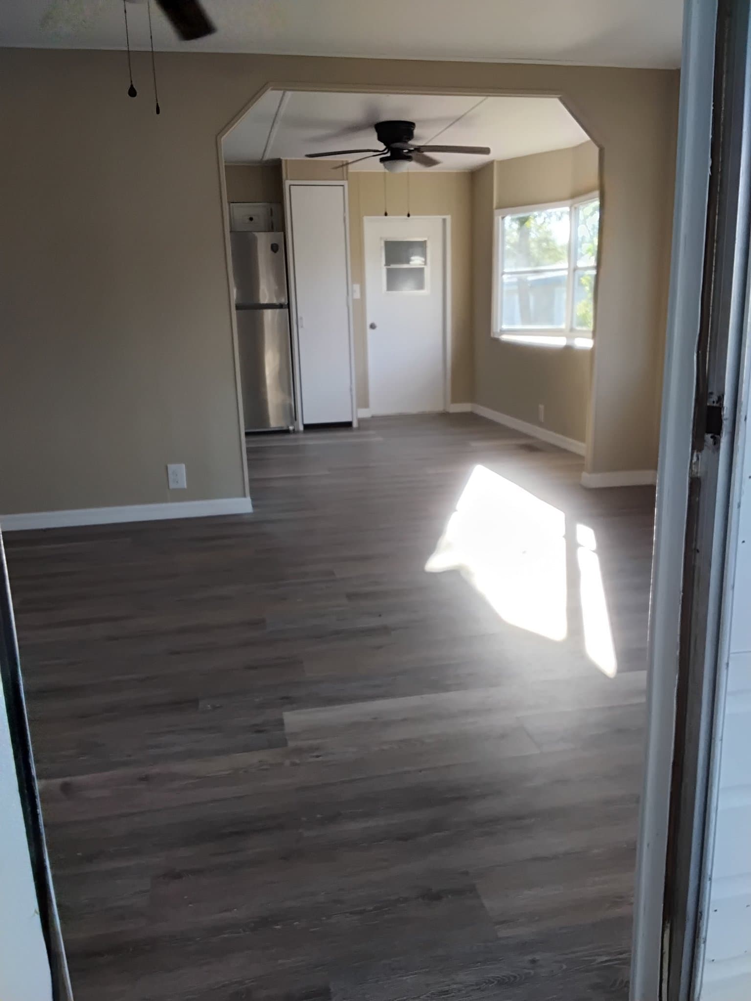 Brooksville House: 14265 Midfield St