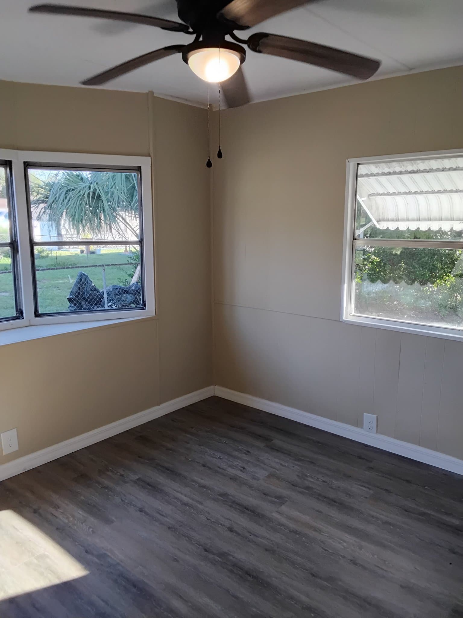 Brooksville House: 14265 Midfield St