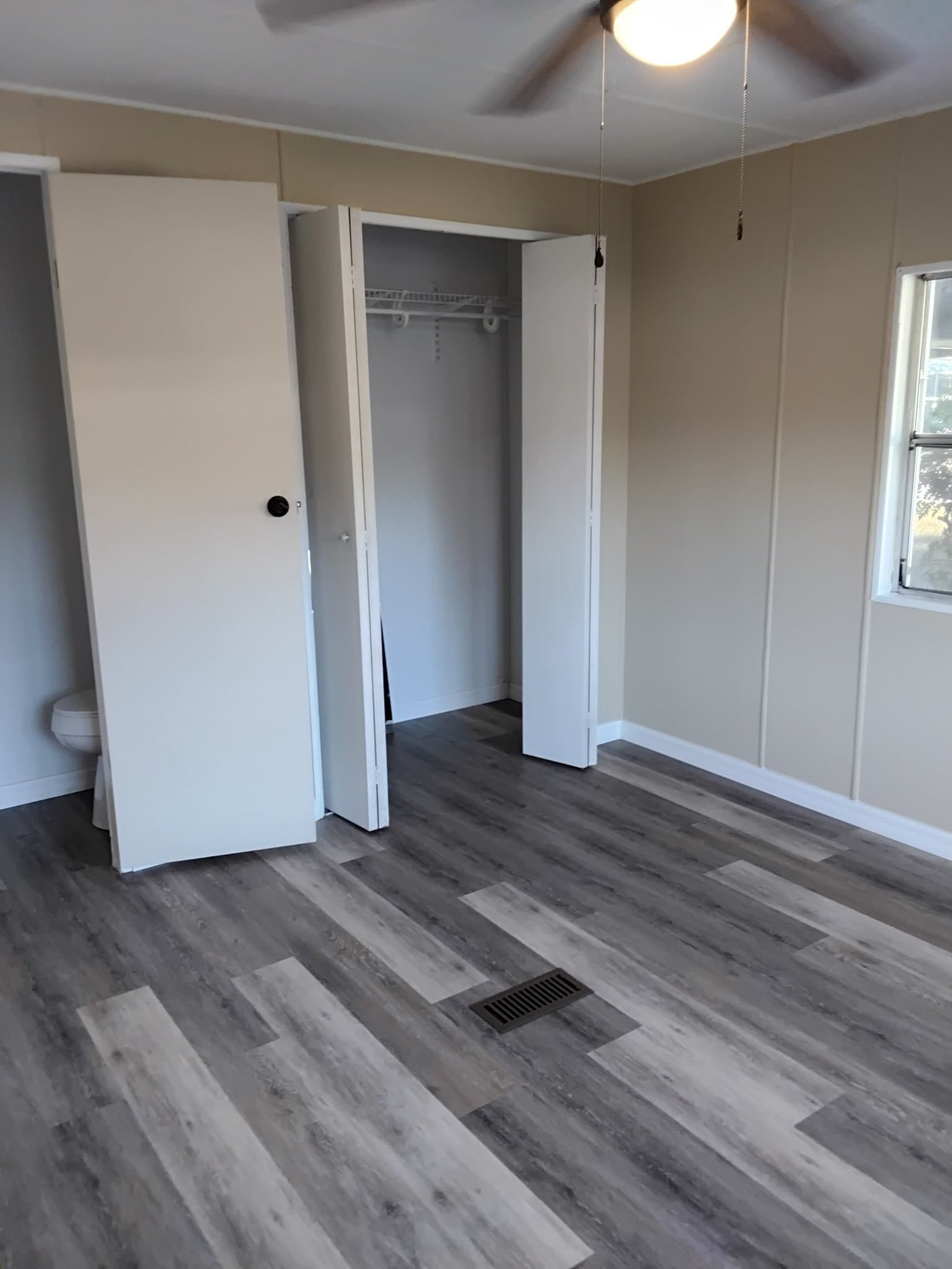 Brooksville House: 14265 Midfield St