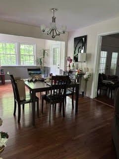 Newtown House: 59 Bear Hills Rd
