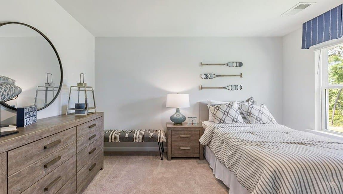 Ladson House: 359 Feldspar Ln
