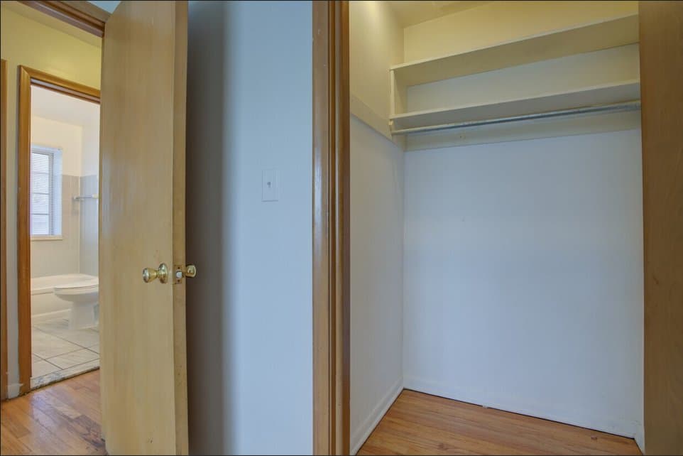 Detroit Apartment: 4865 Cadieux Road