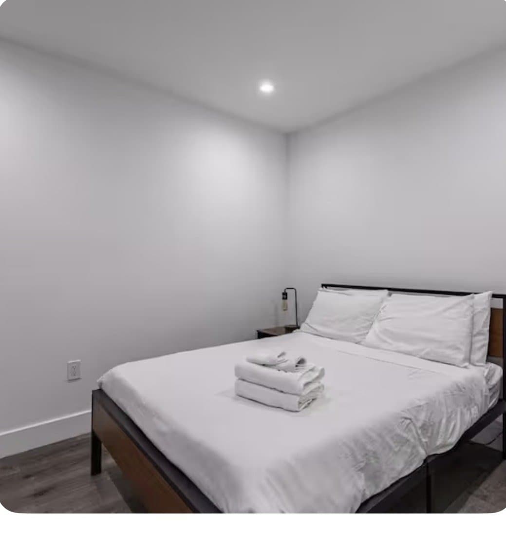 Washington Apartment: 1530 Neal St NE