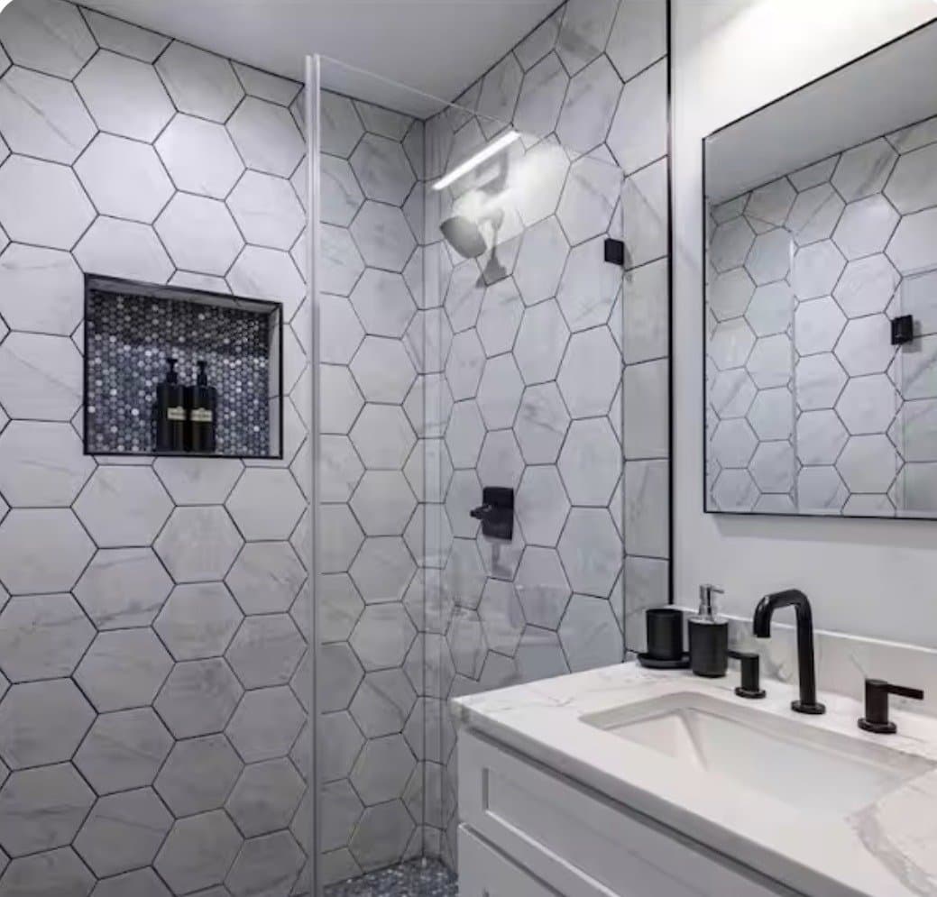 Washington Apartment: 1530 Neal St NE