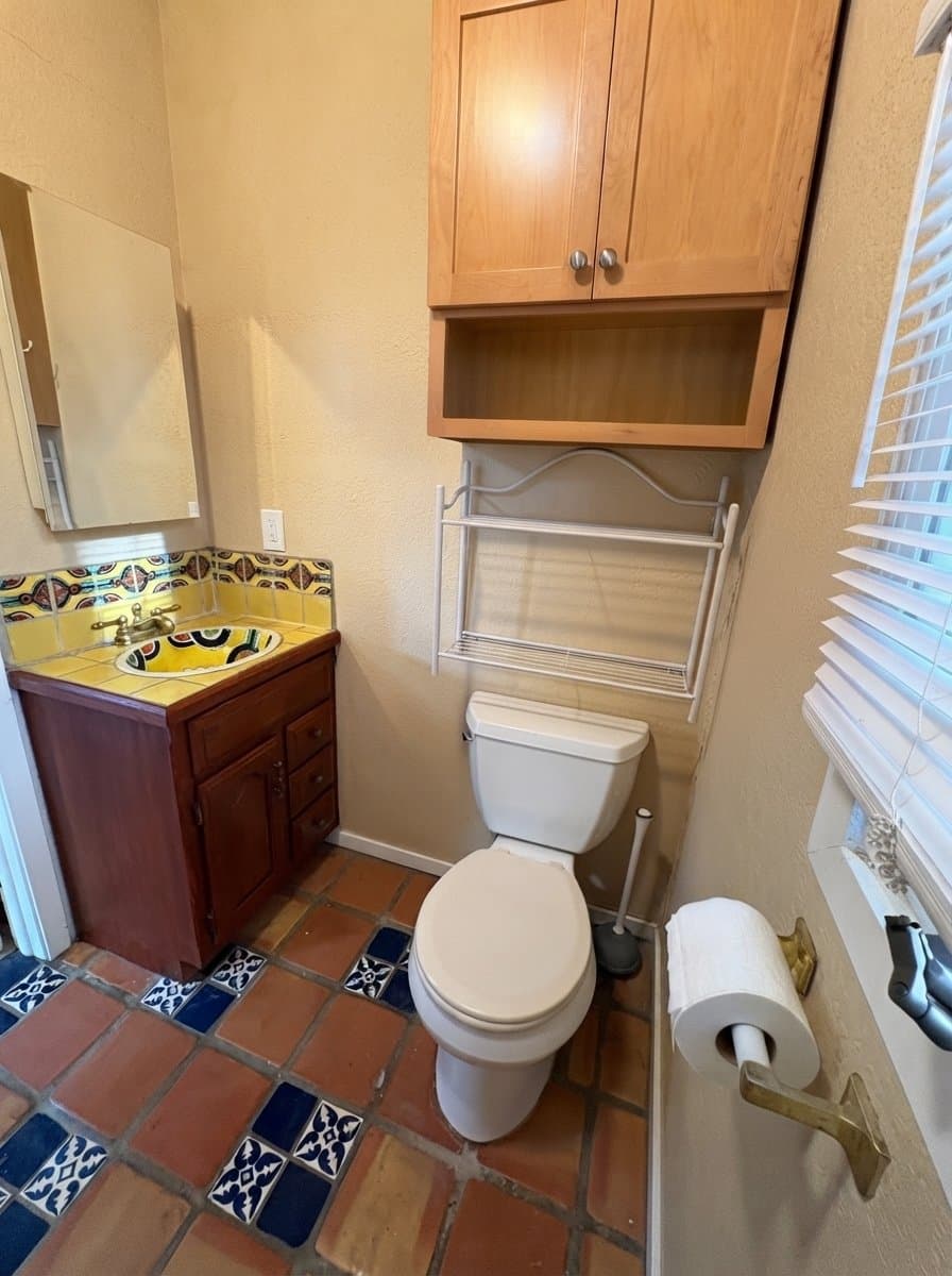 Colorado Springs House: 817 W Jefferson St