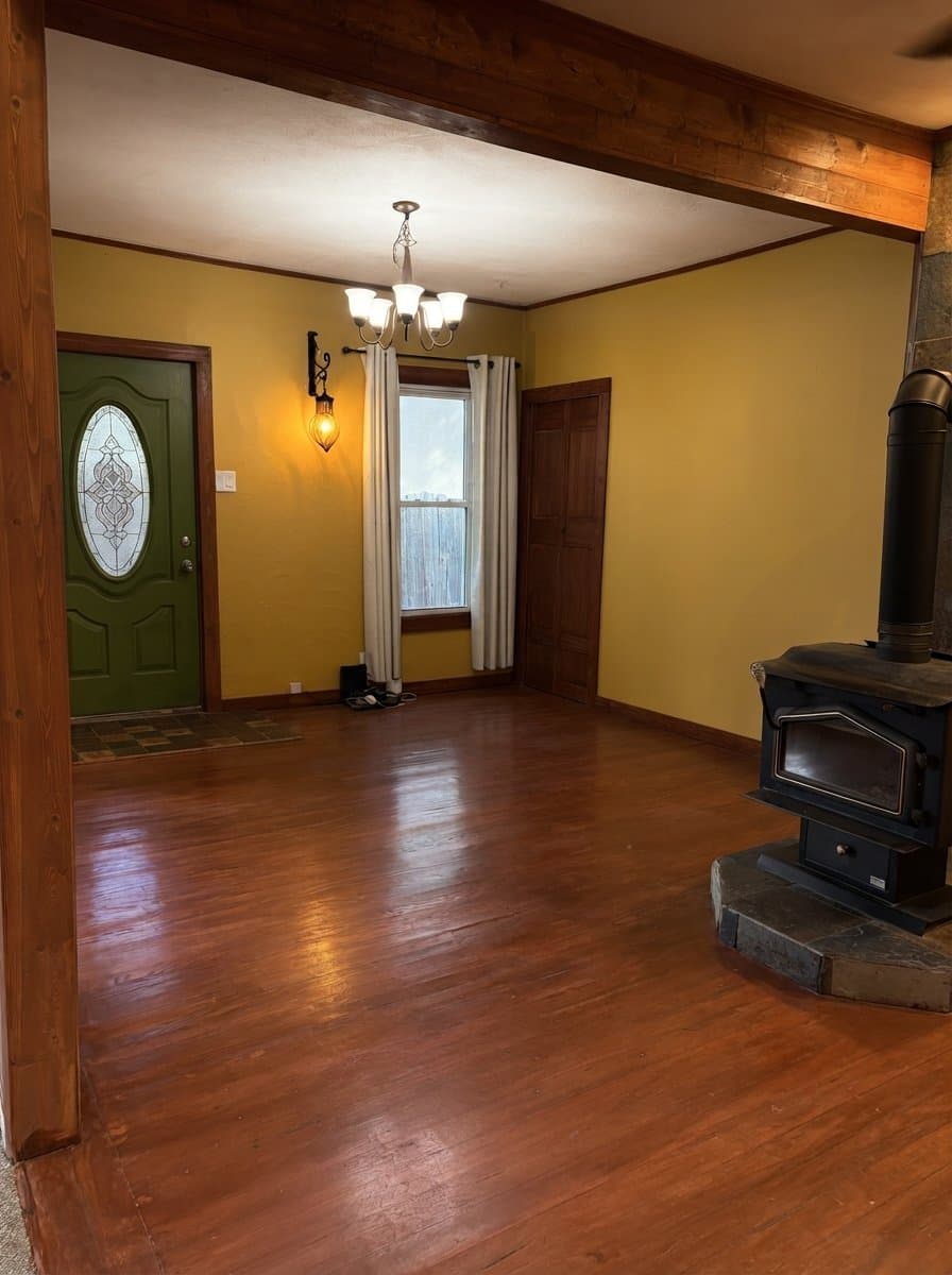 Colorado Springs House: 817 W Jefferson St