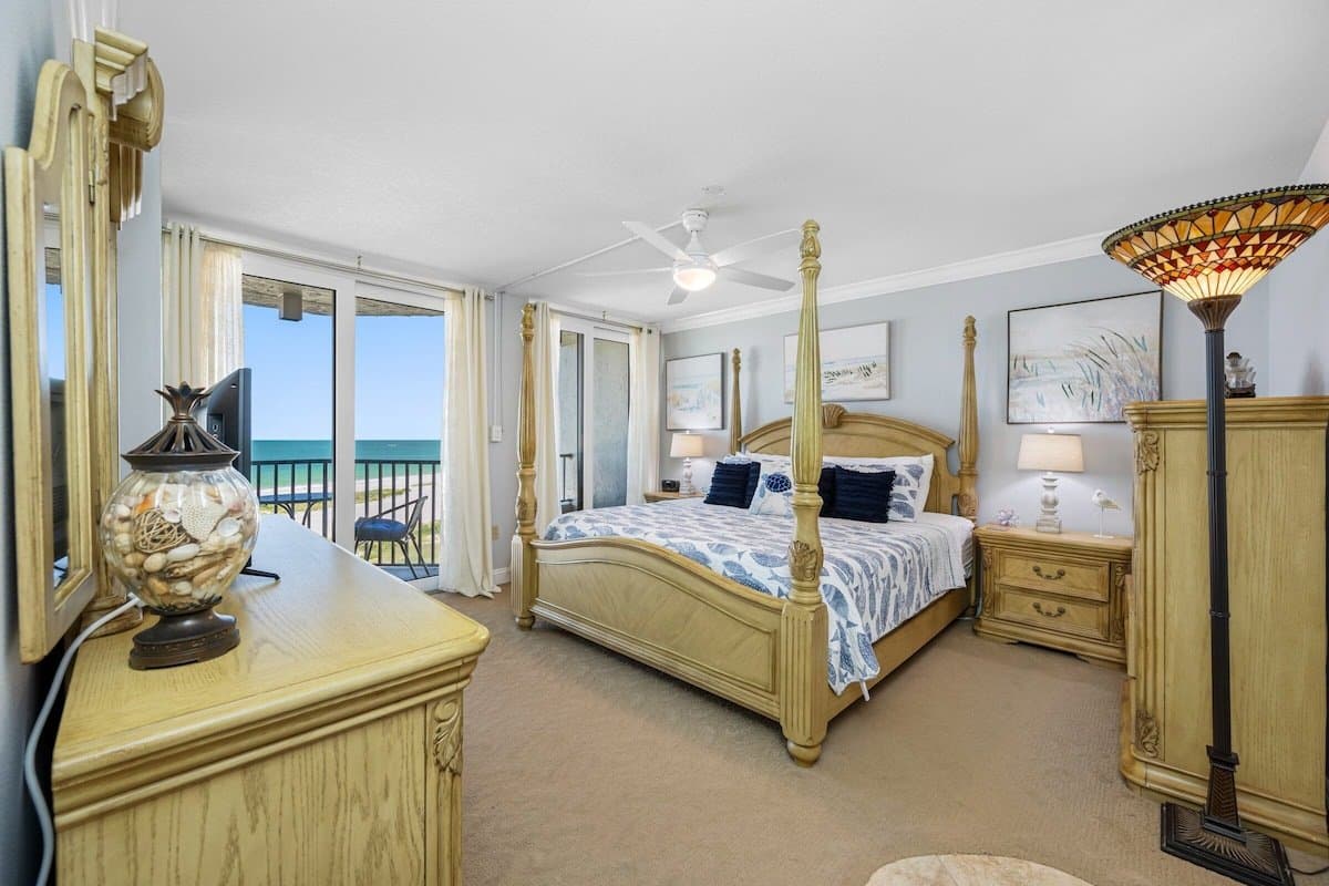 Clearwater Beach Condo: 1290 Gulf Blvd