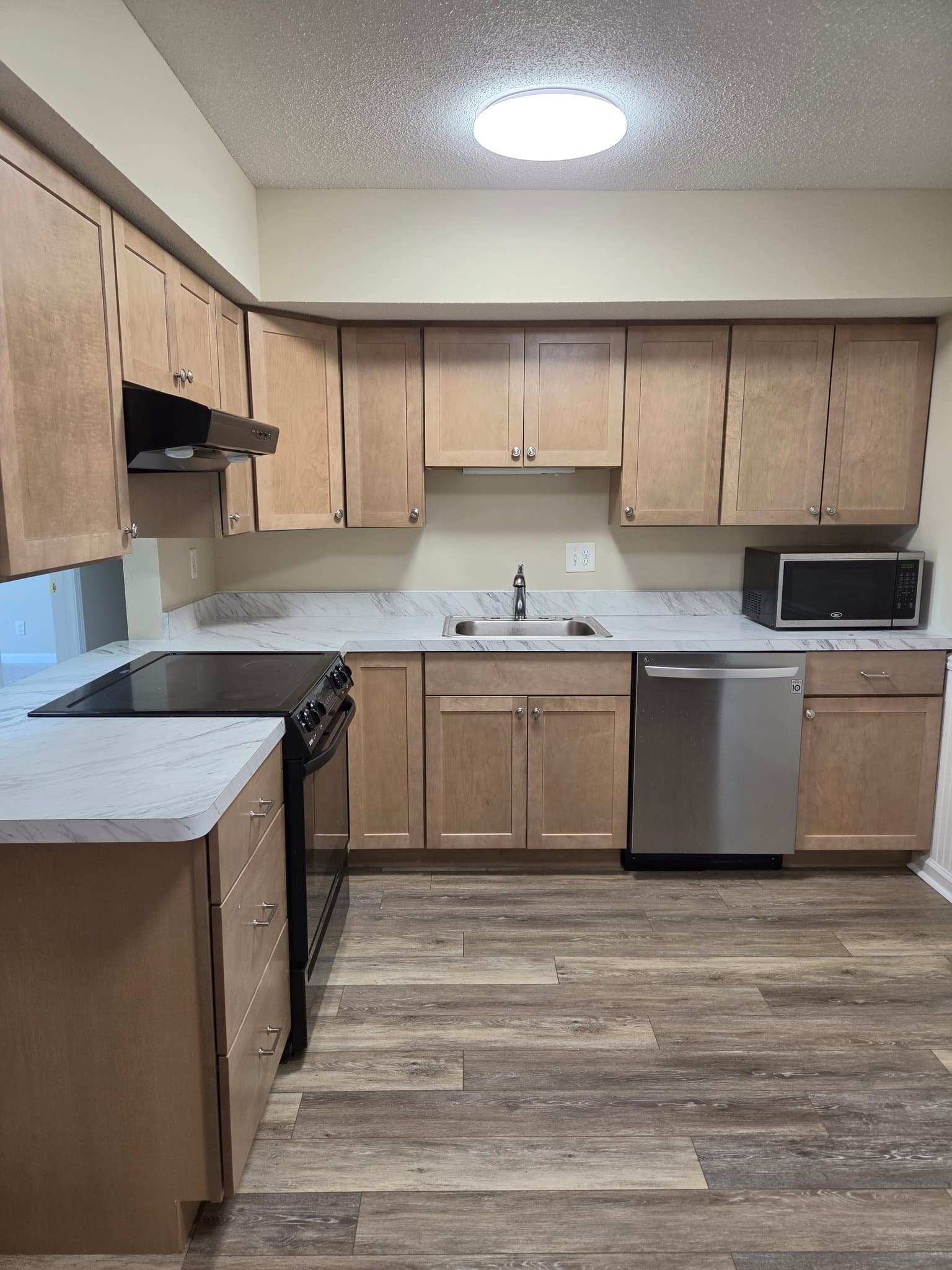 St. Charles Condo: 1443 Summergate Parkway