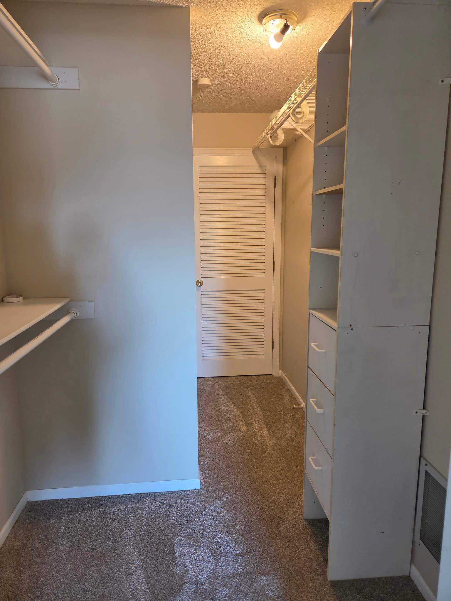 St. Charles Condo: 1443 Summergate Parkway