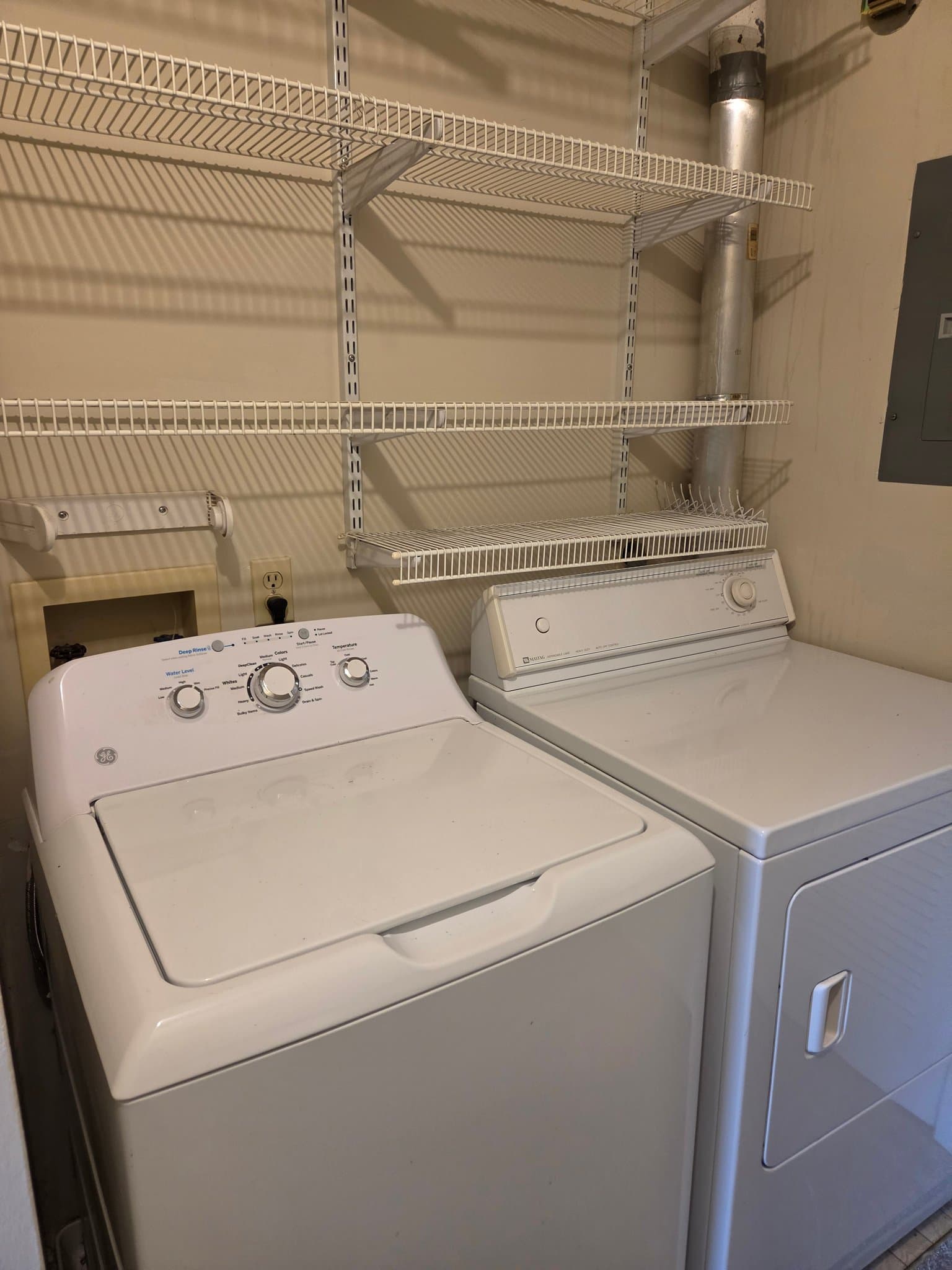 St. Charles Condo: 1443 Summergate Parkway
