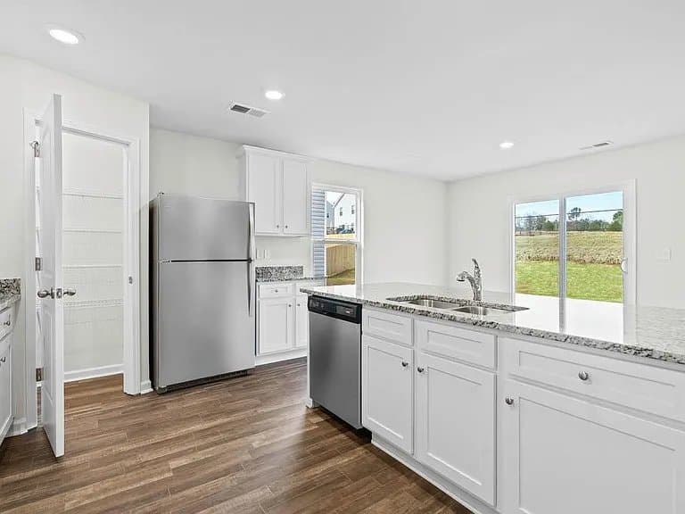 Zebulon House: 521 Crackling Ct