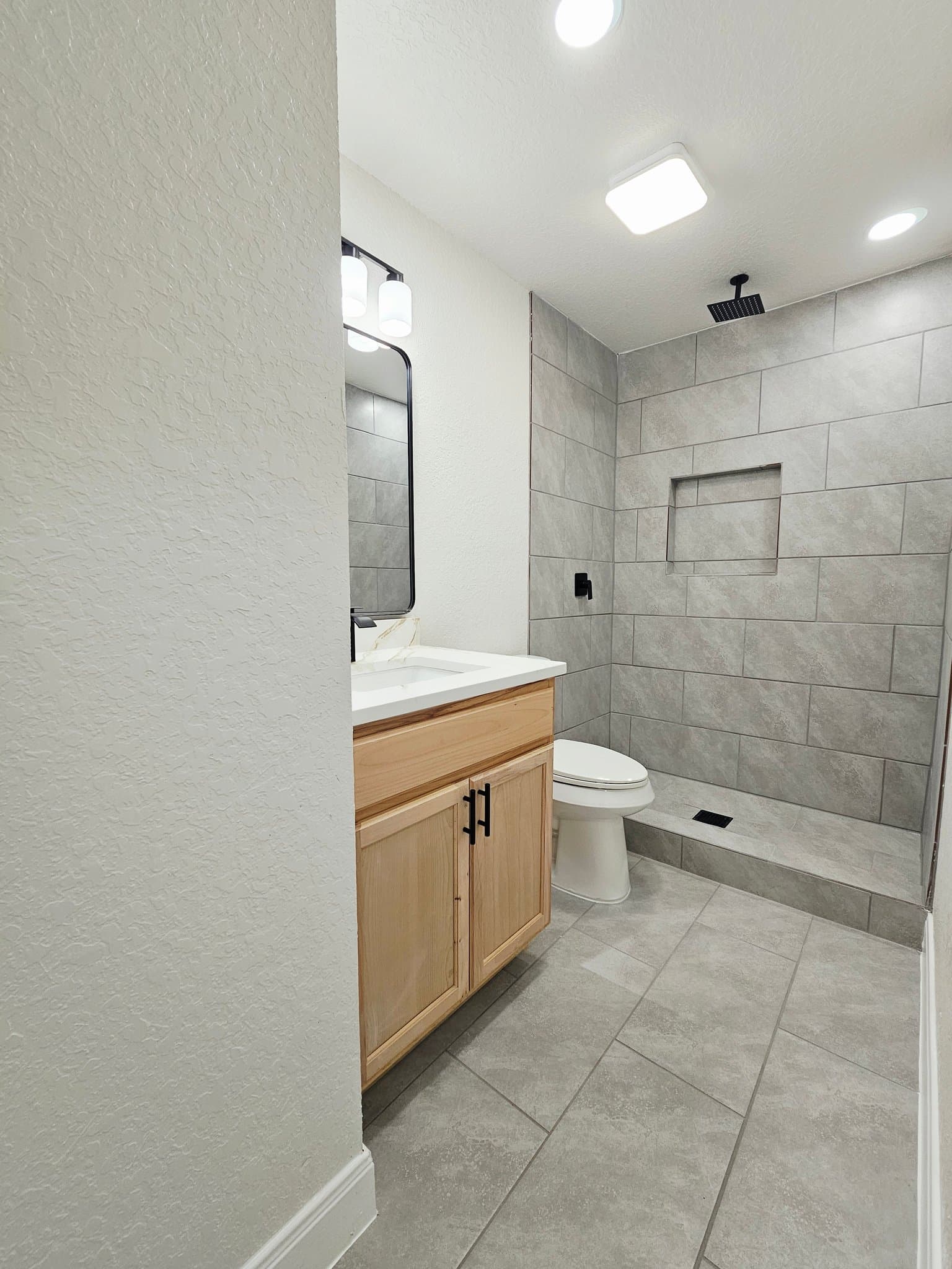 San Antonio House: 5330 Vista Run Dr