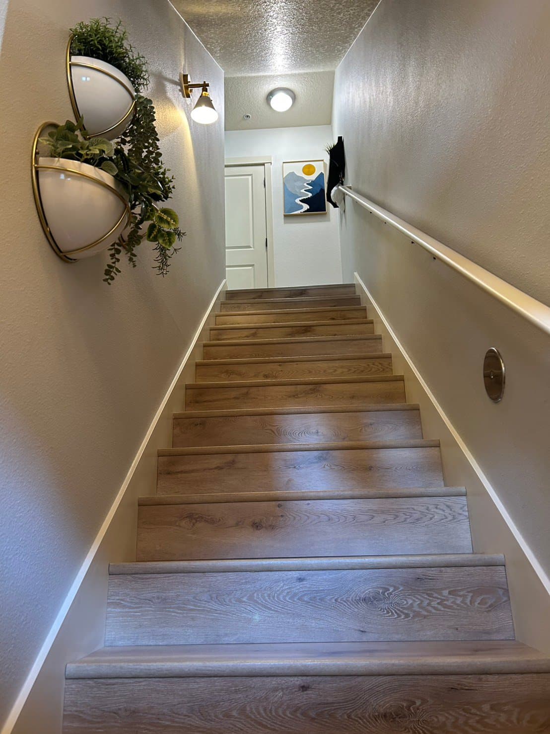 Beaverton Condo: 600 NE Newstead Ln