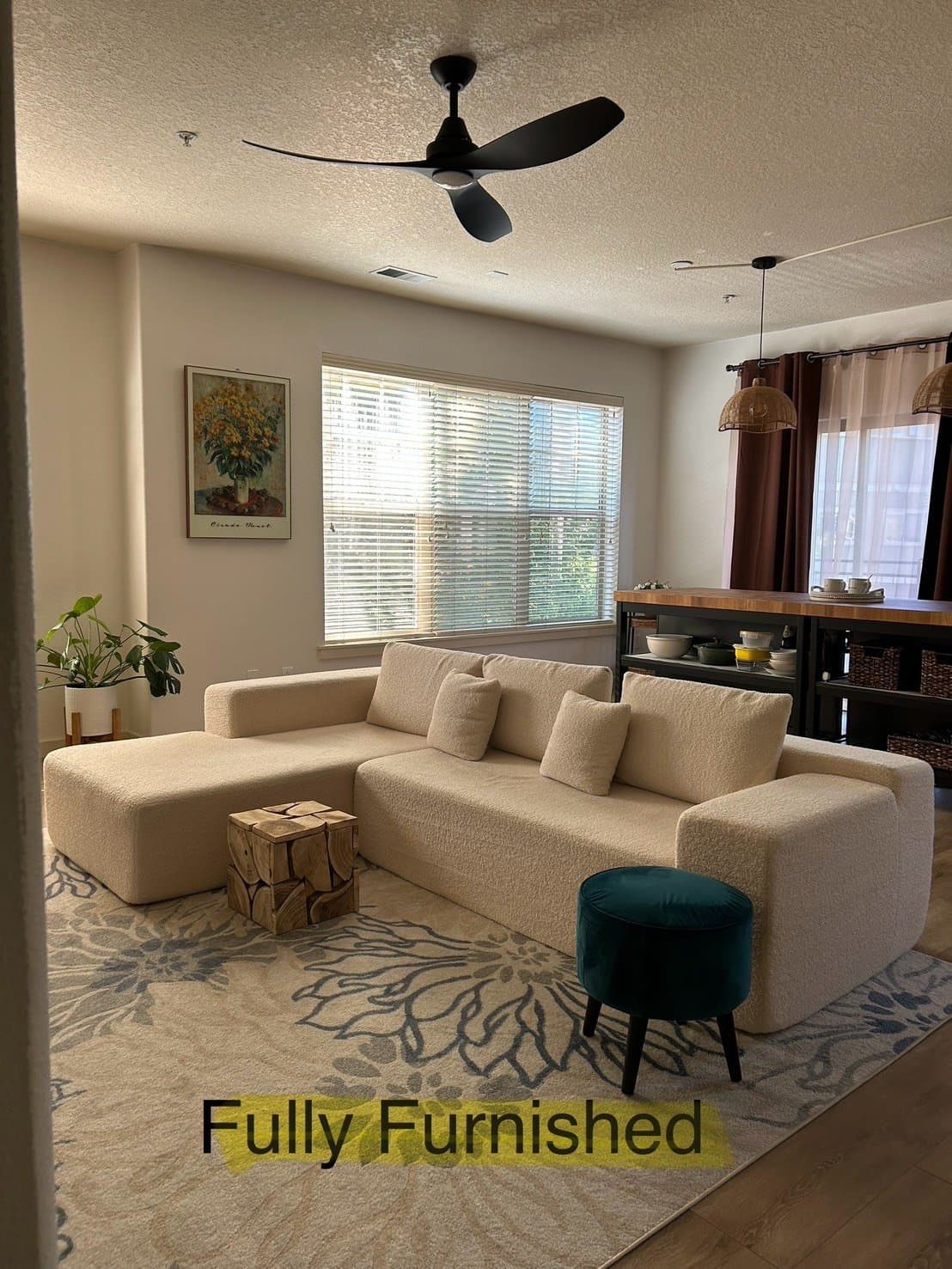 Beaverton Condo: 600 NE Newstead Ln