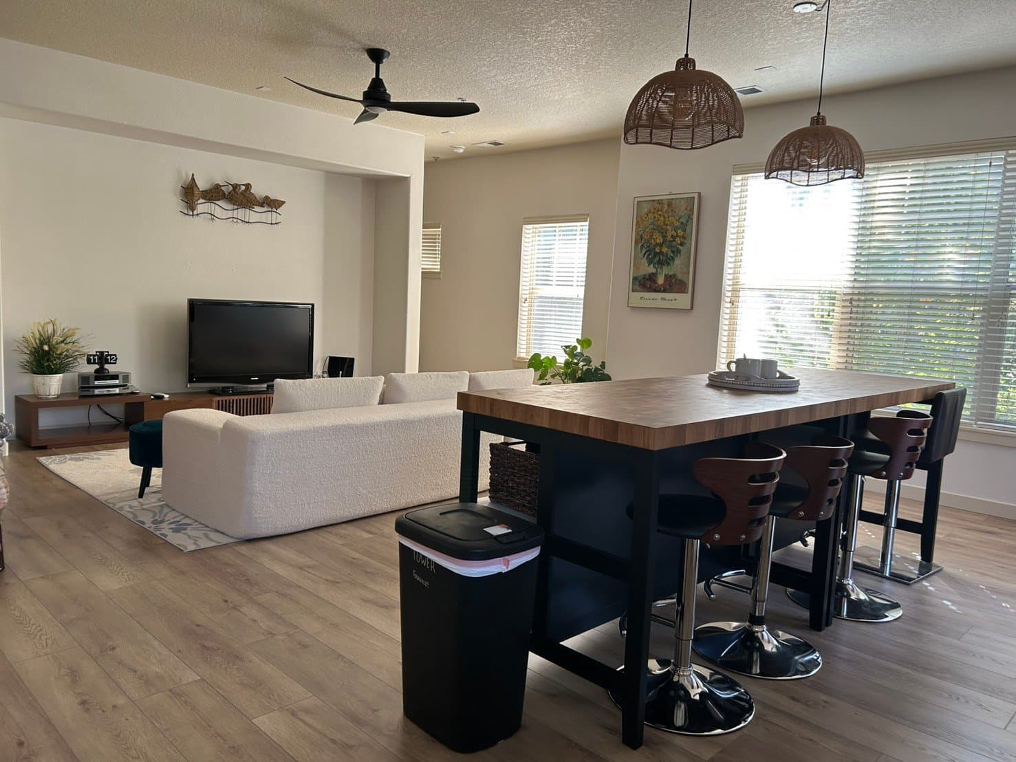 Beaverton Condo: 600 NE Newstead Ln