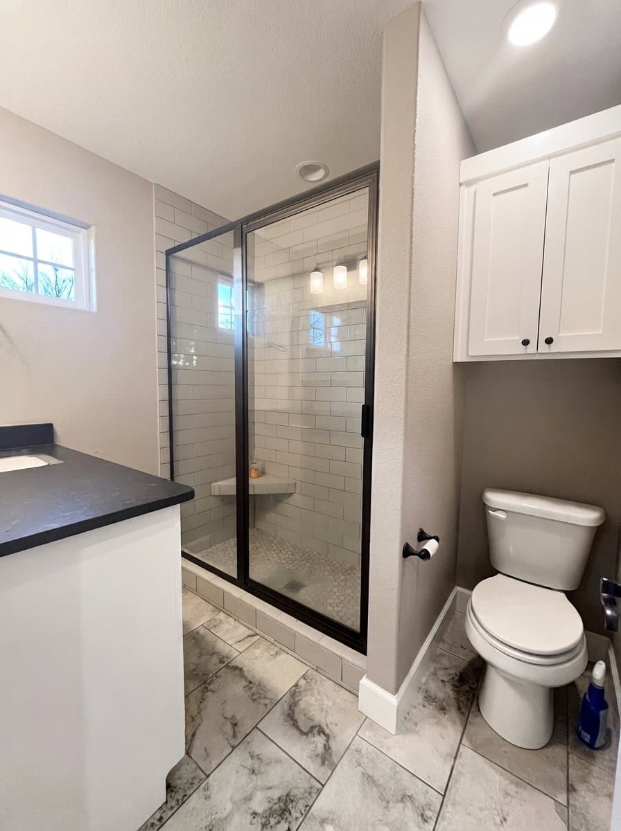 Prairie Grove House: 201 Kate Smith St